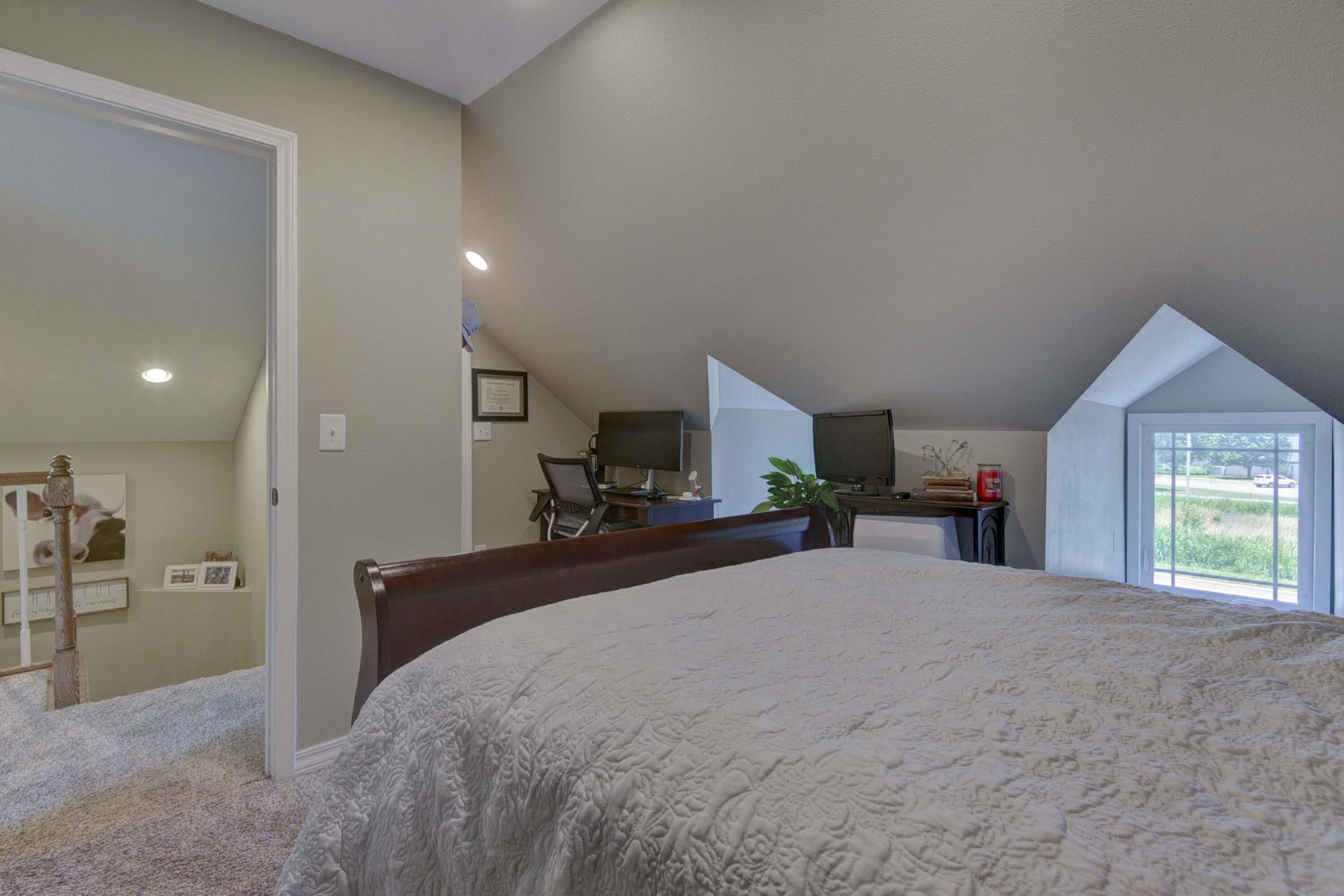 105 Deer Run Property Photo 40