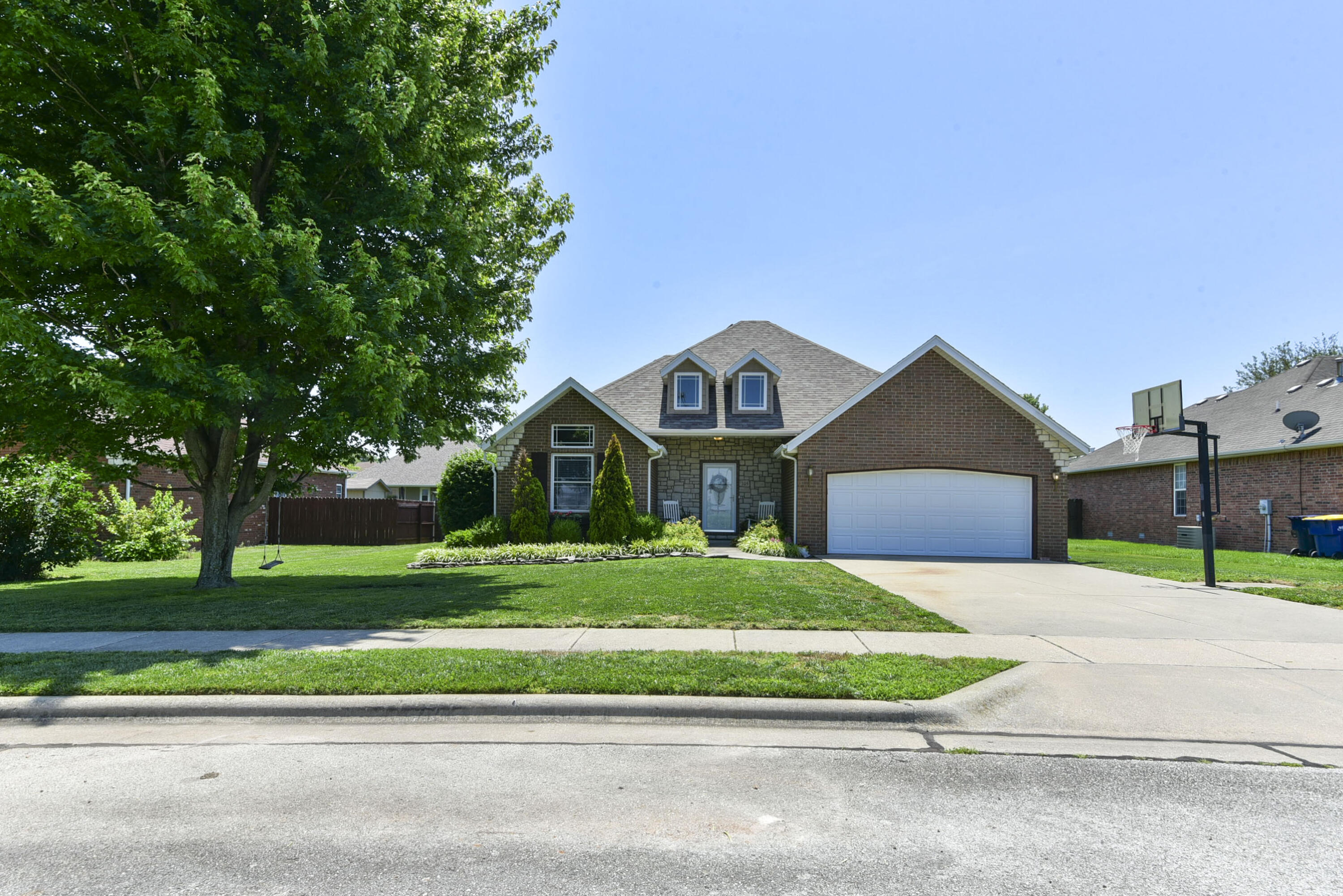 105 Deer Run Property Photo 42