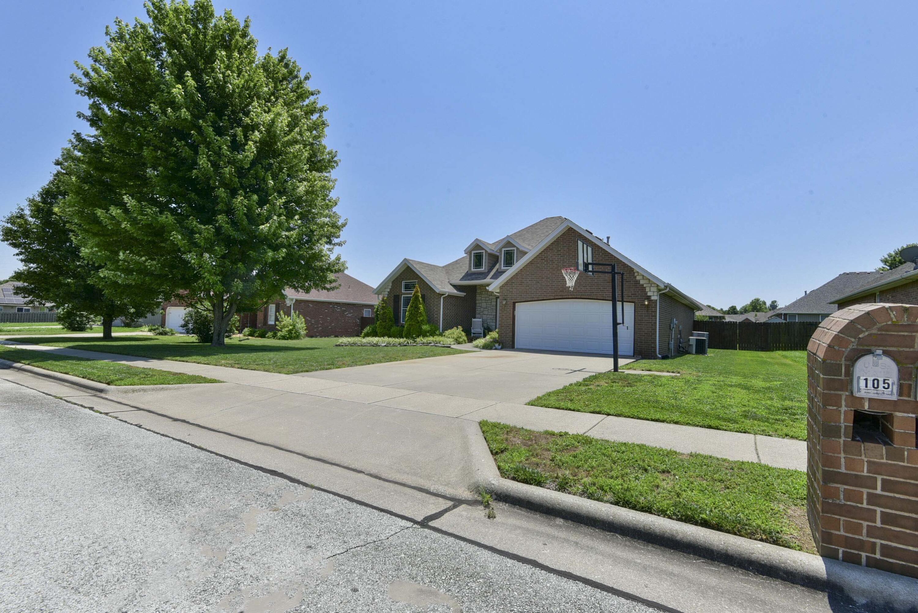 105 Deer Run Property Photo 43