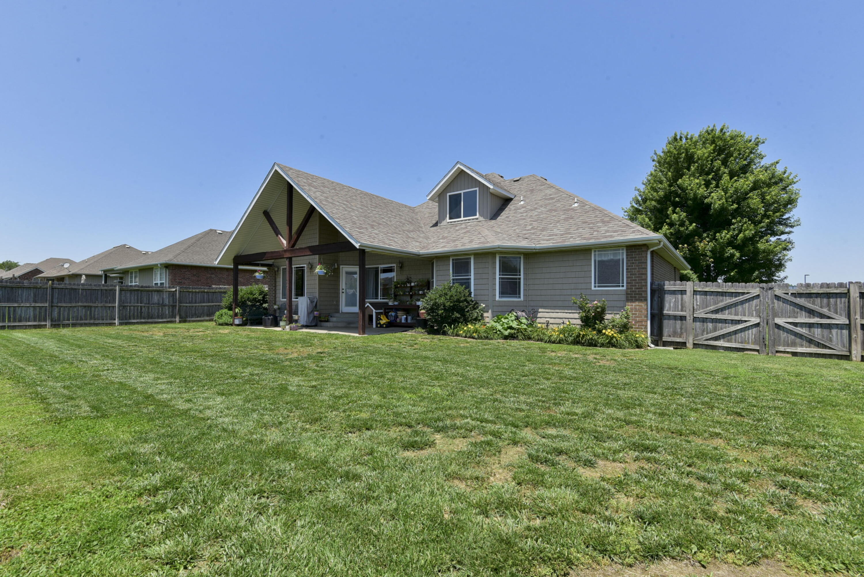 105 Deer Run Property Photo 45