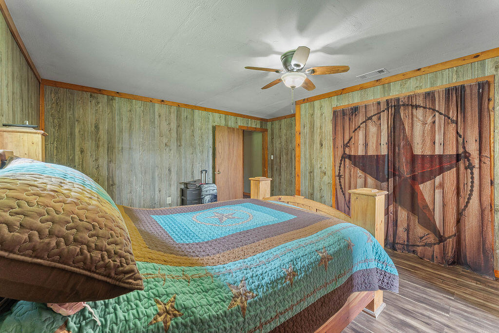 16890 Hurt Road Property Photo 15