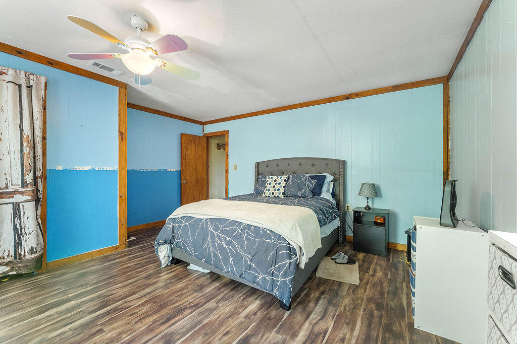 16890 Hurt Road Property Photo 18