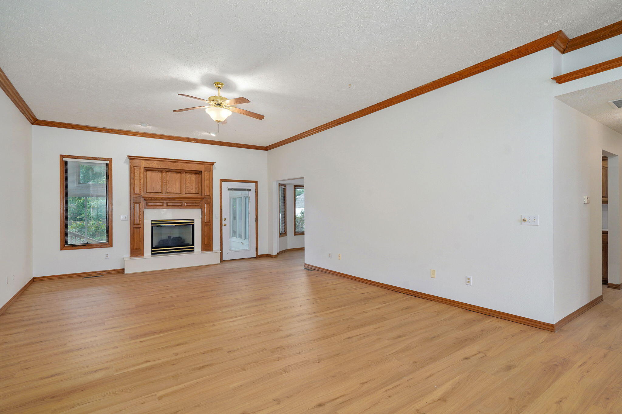 3664 West Edgewood Street Property Photo 5