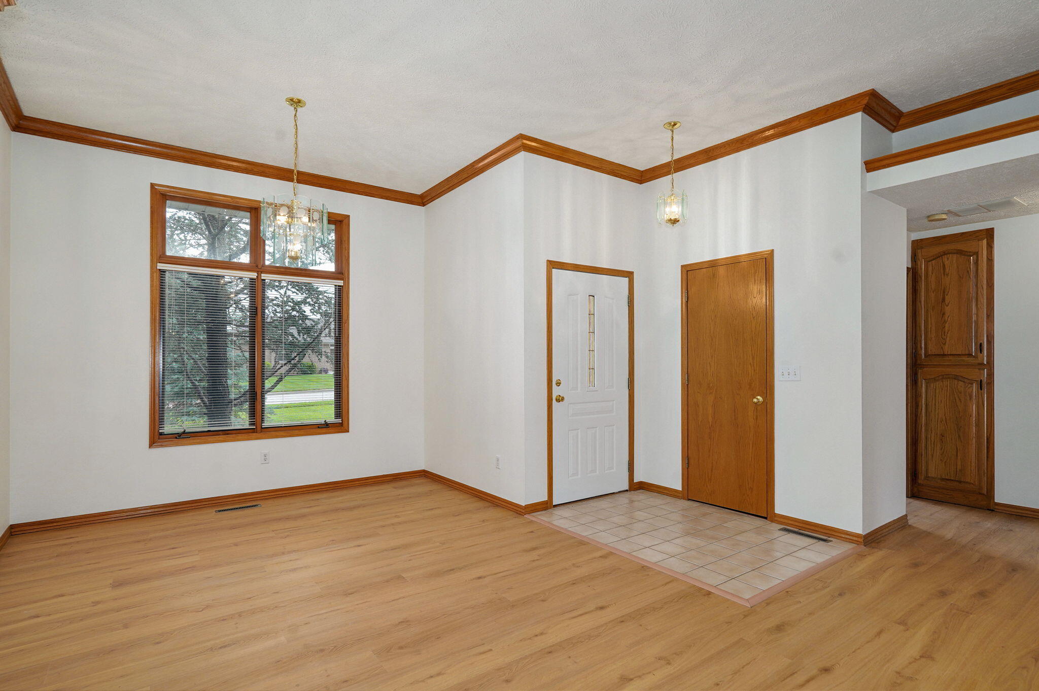 3664 West Edgewood Street Property Photo 7
