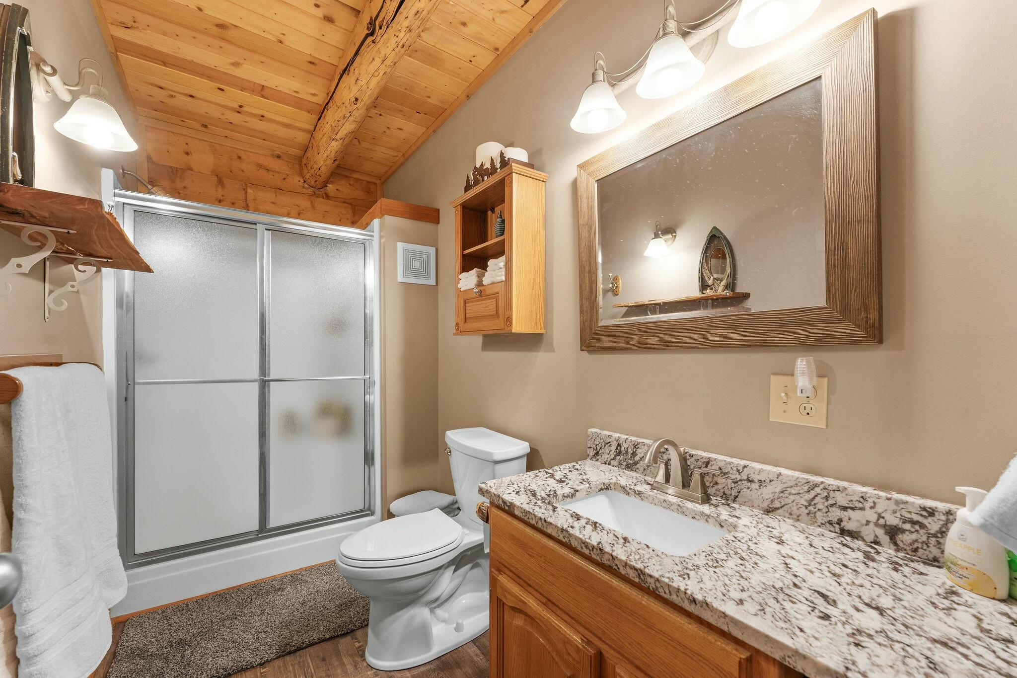 646 Crystal Beach Circle Property Photo 18