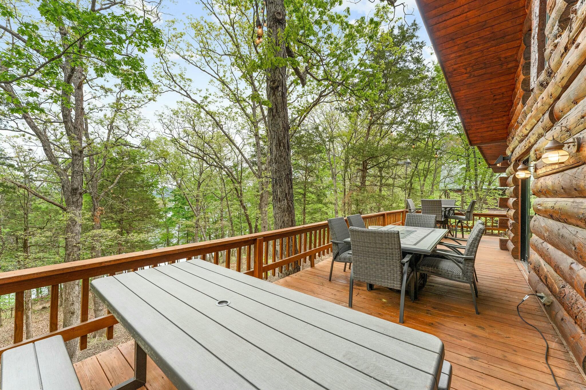 646 Crystal Beach Circle Property Photo 29
