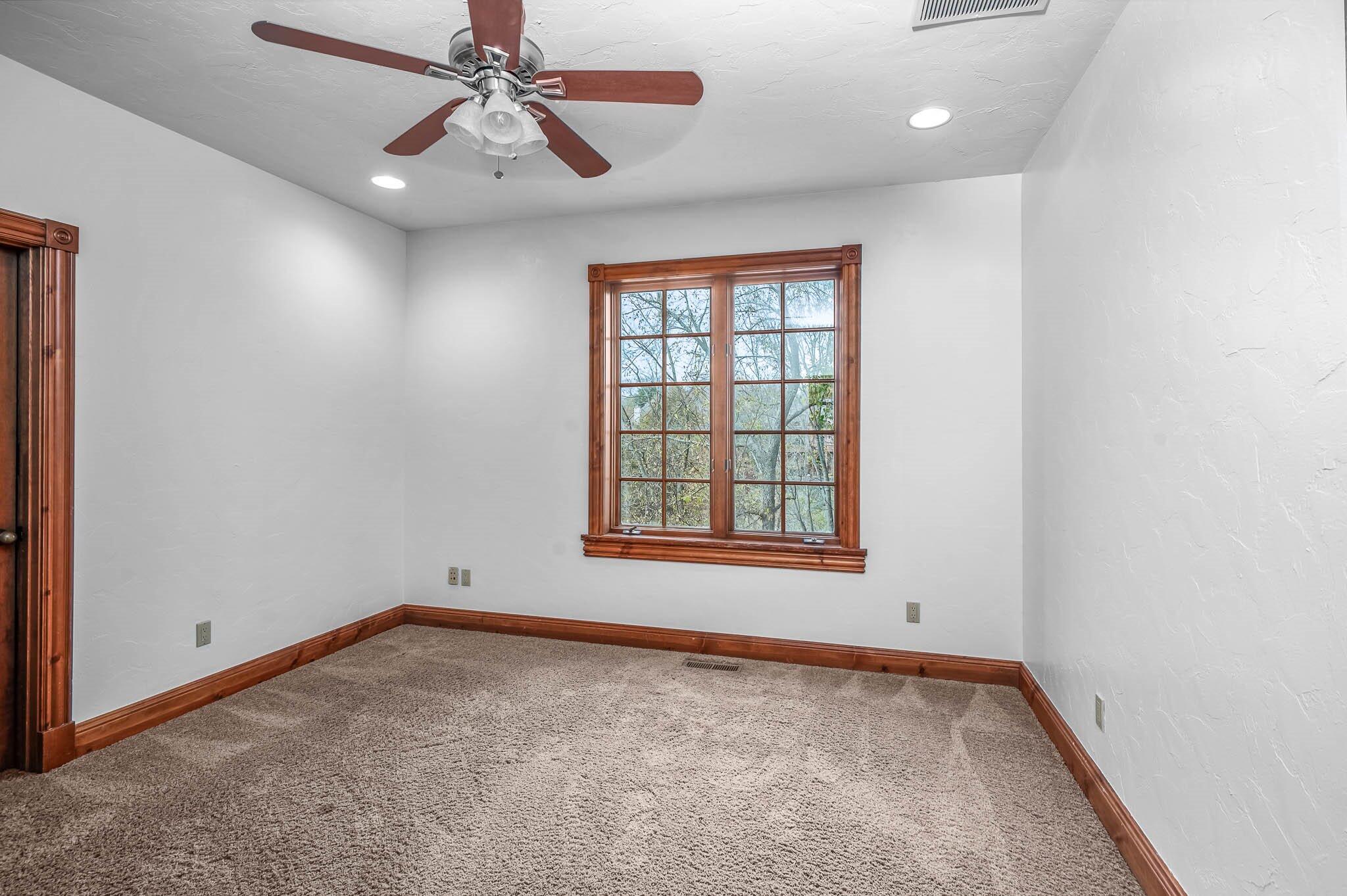 4827 South Landon Court Property Photo 38