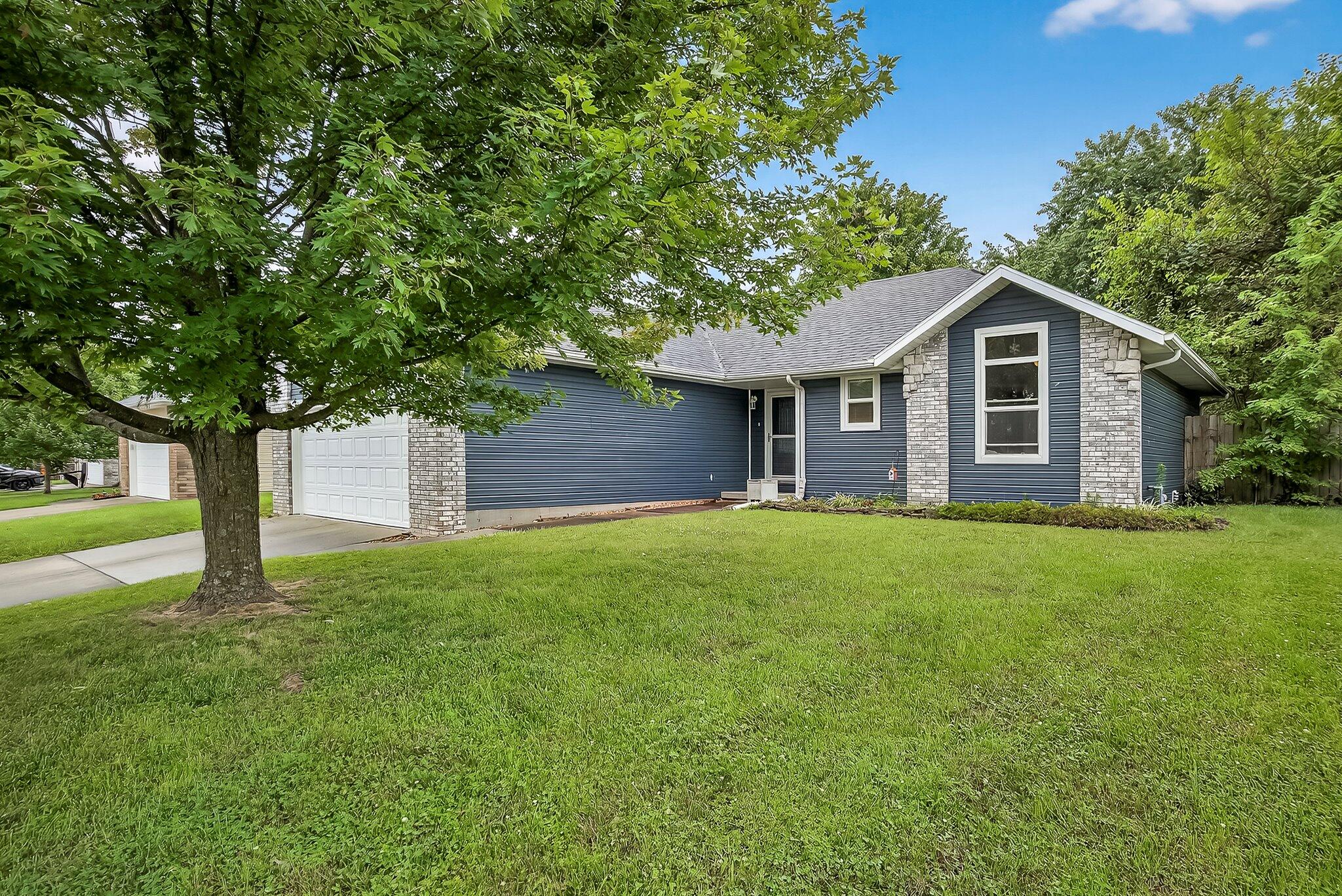 316 West Shawnee Court Property Photo 2