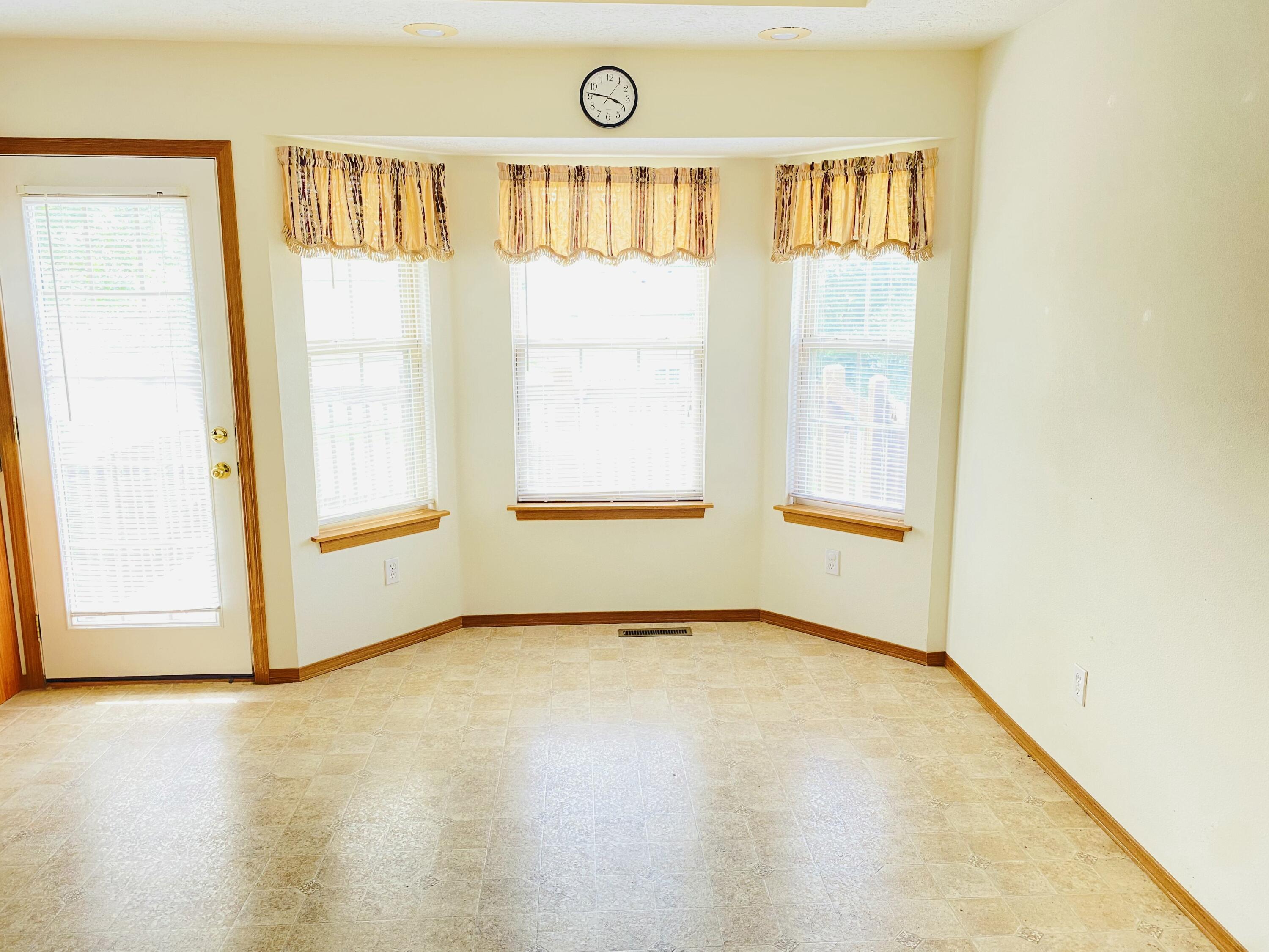 106 Miller Way Property Photo 17