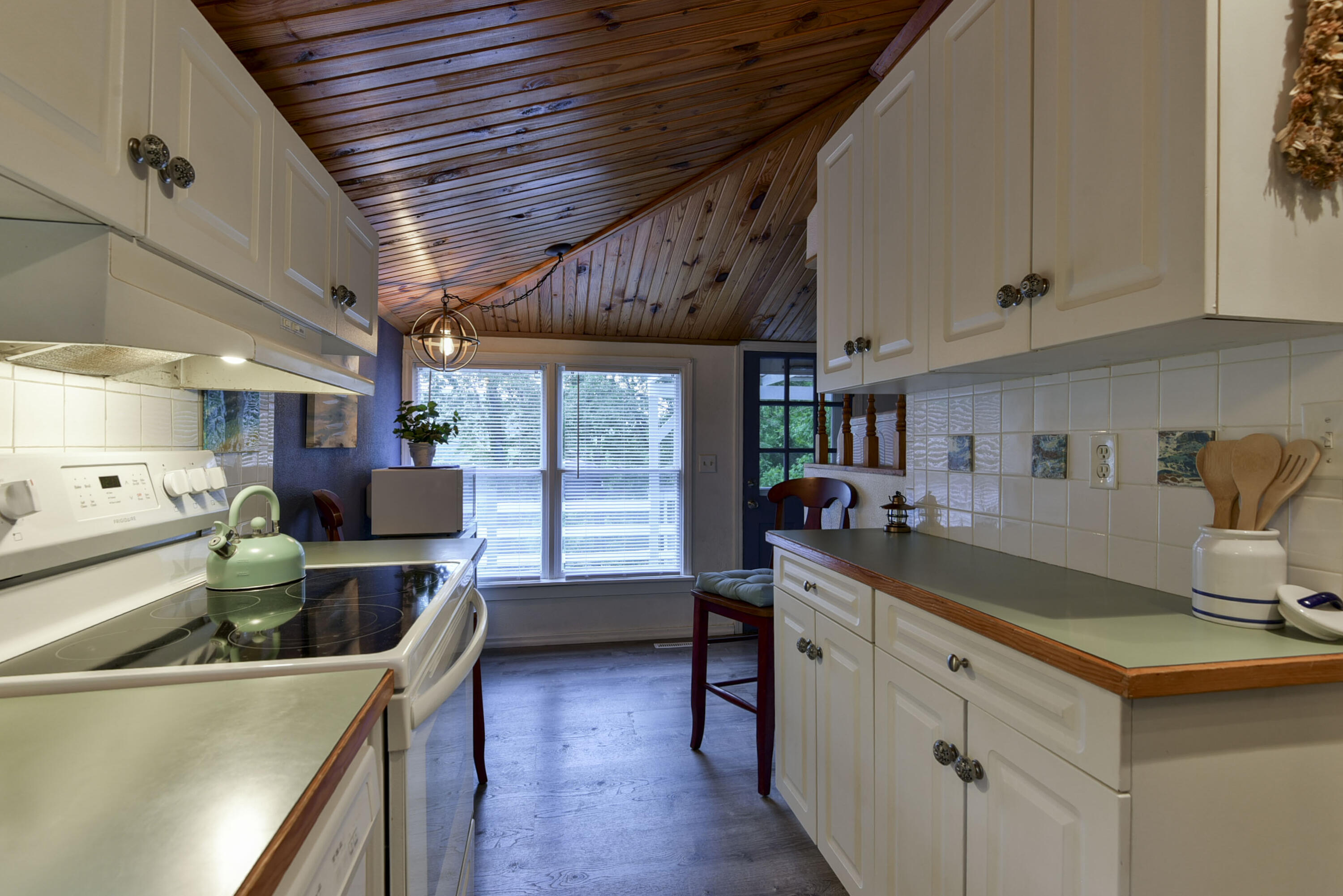 506 South Carr Street Property Photo 10