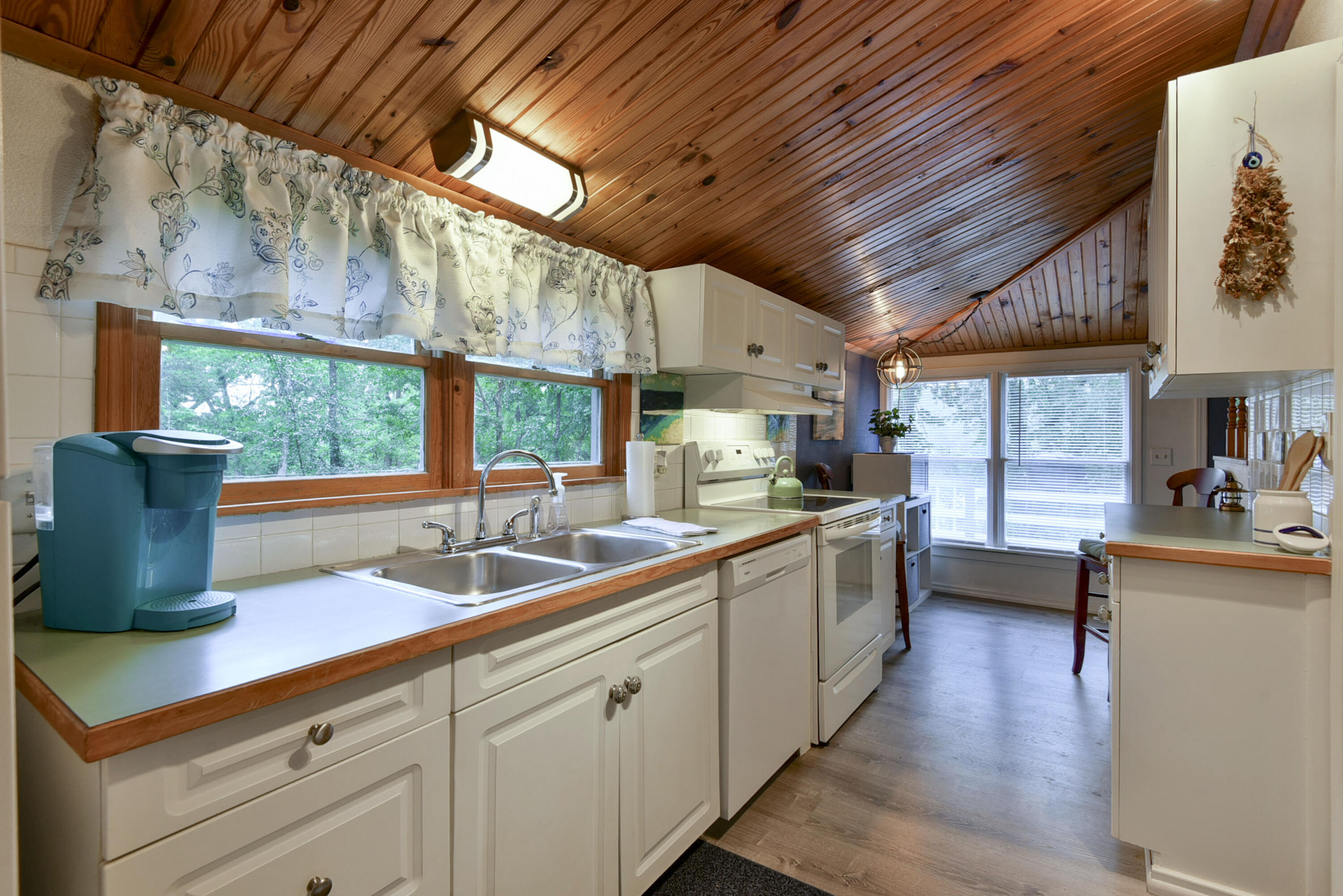 506 South Carr Street Property Photo 11
