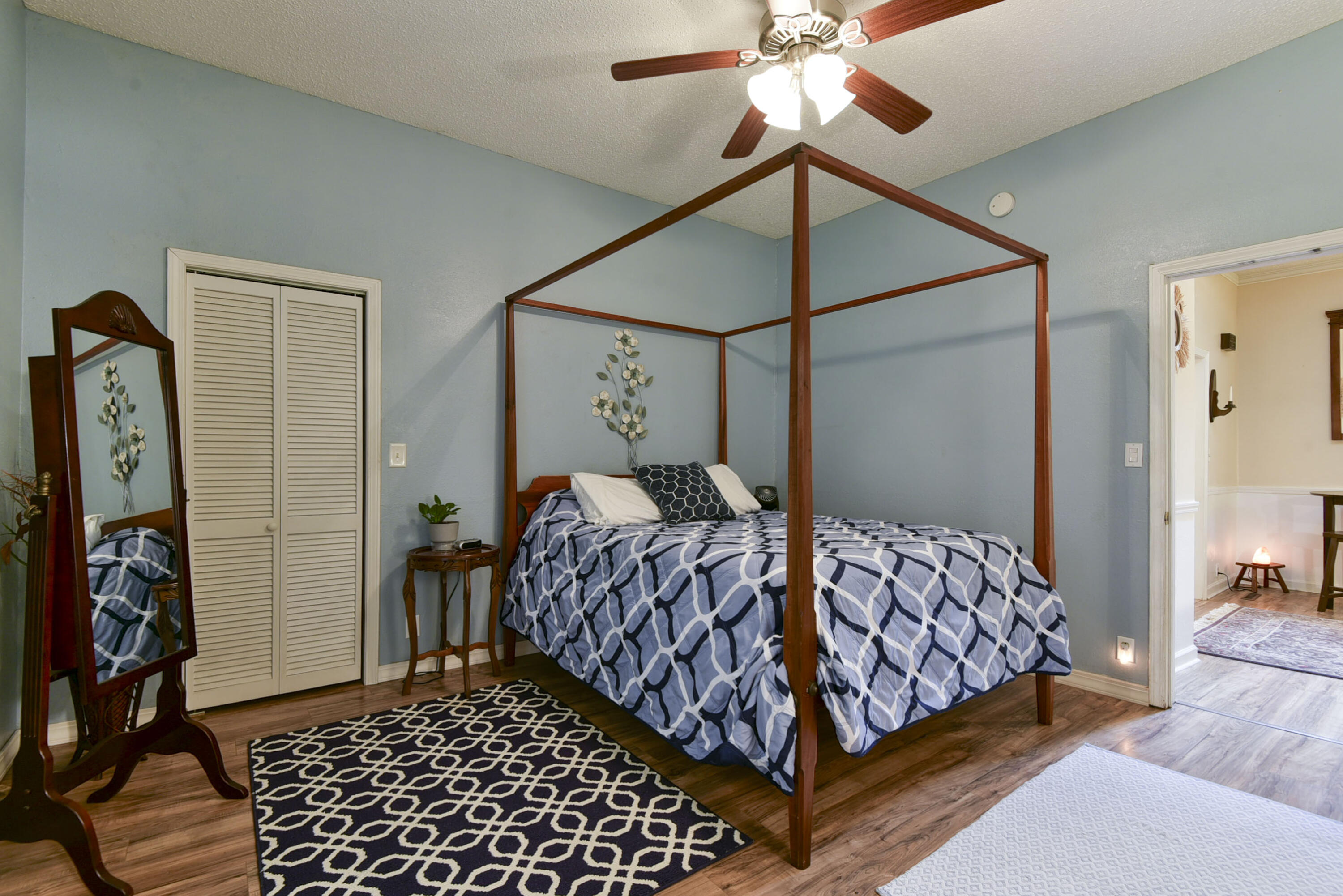 506 South Carr Street Property Photo 12