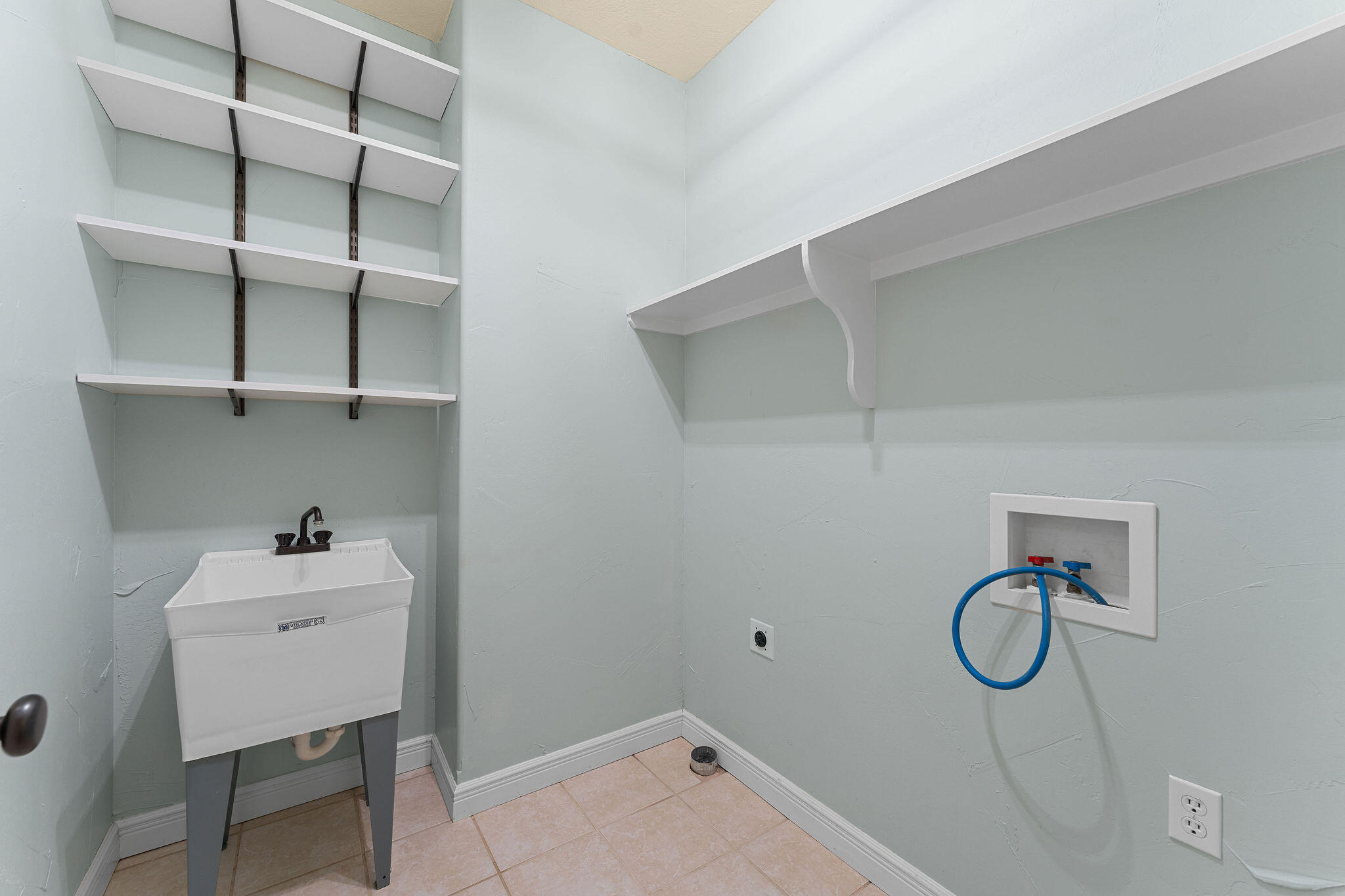 415 Arizona Drive Property Photo 36