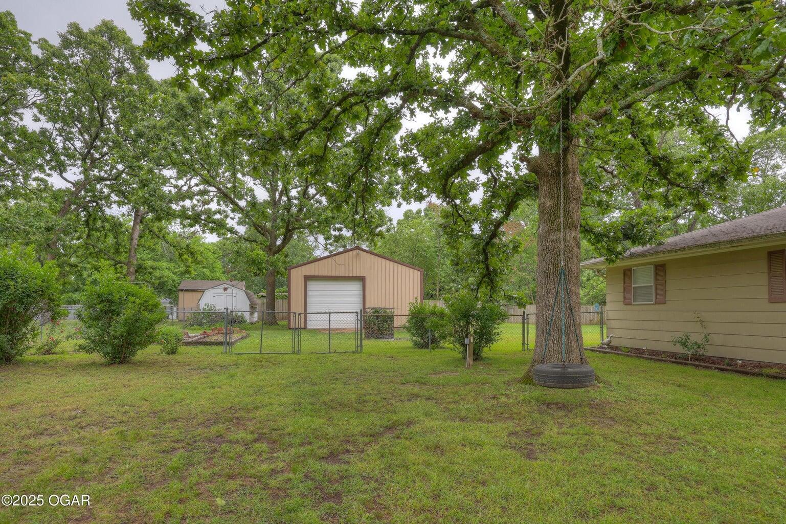 10871 Roblin Drive Property Photo 2