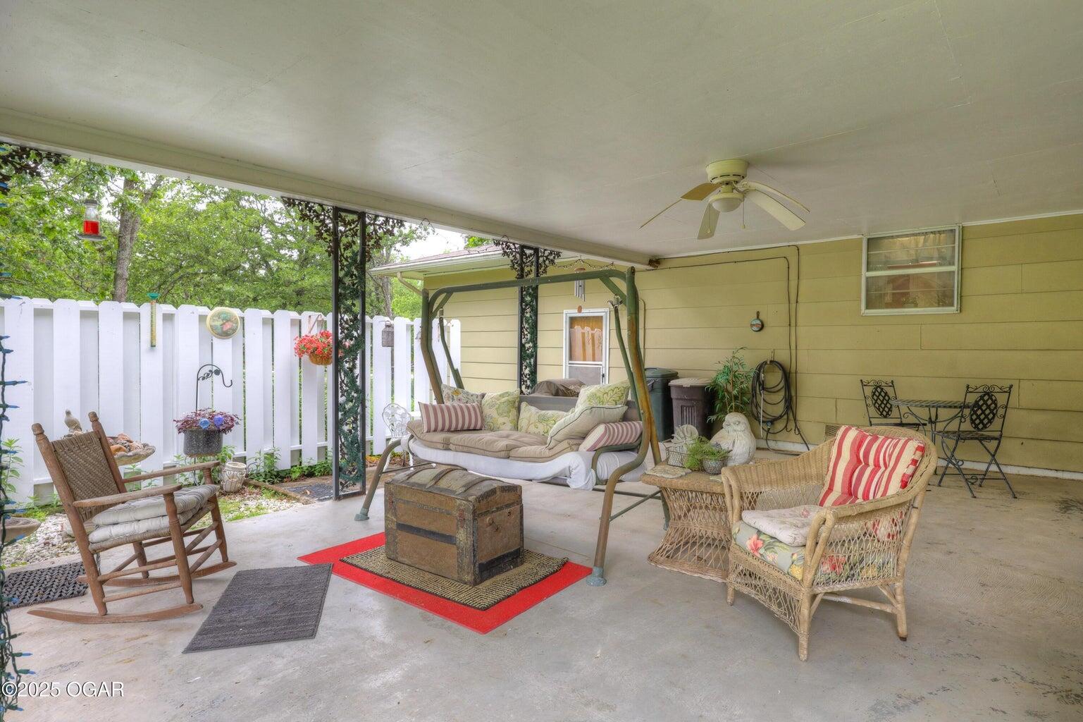 10871 Roblin Drive Property Photo 17