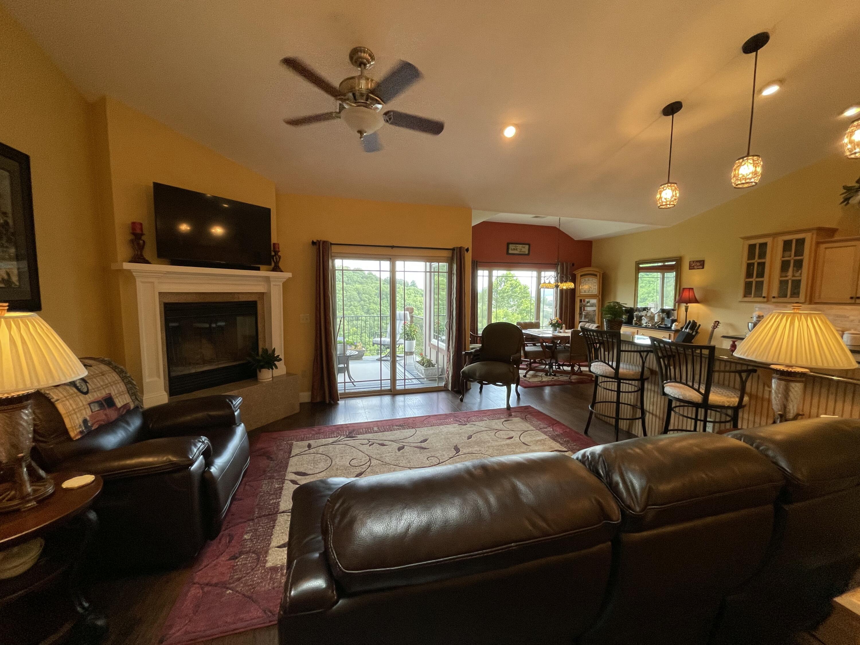 125 Splendor View Dr. Property Photo 11