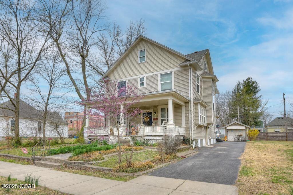 1912 South Moffet Avenue Property Photo 1