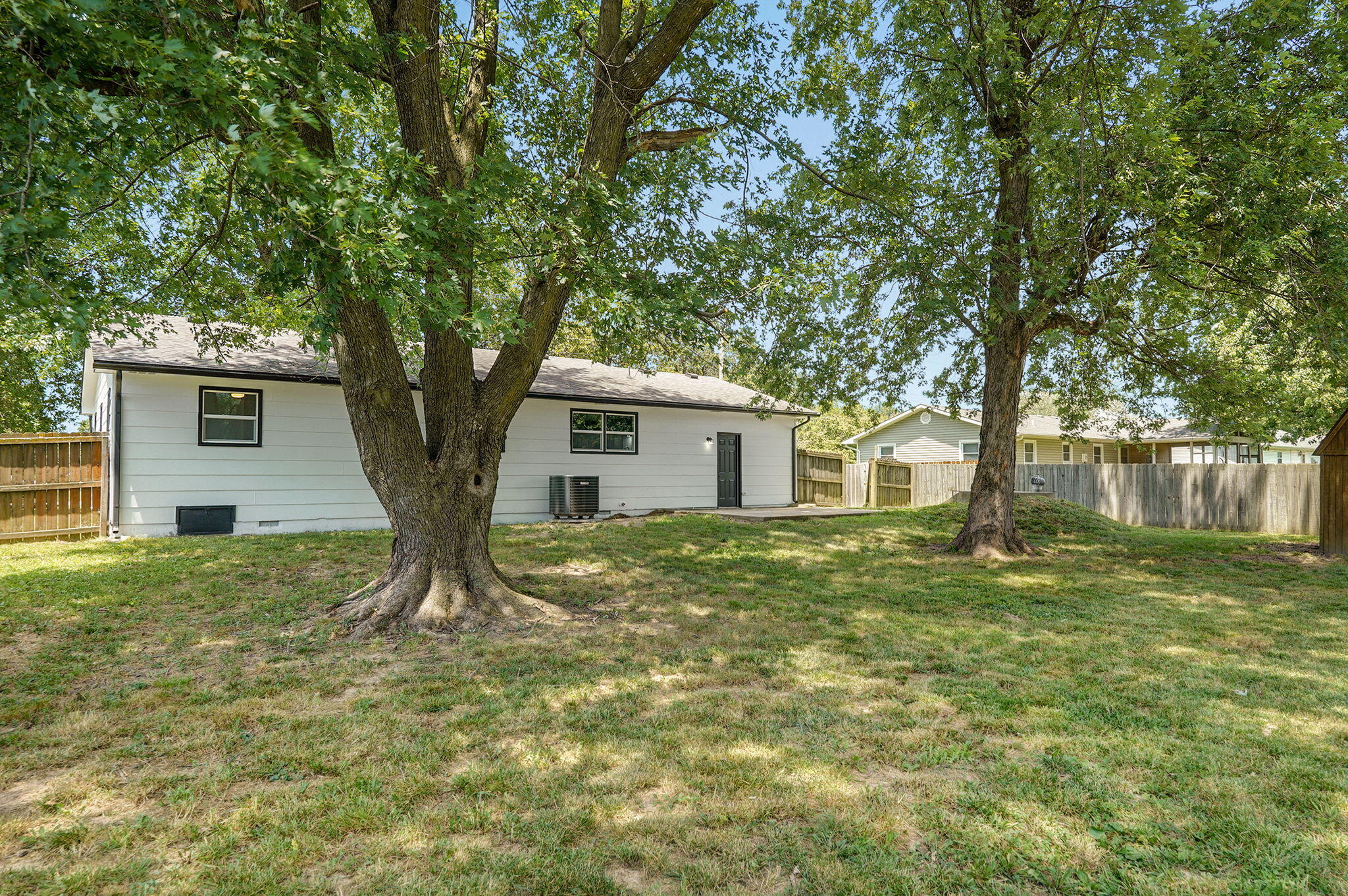 610 South Fiske Street Property Photo 24