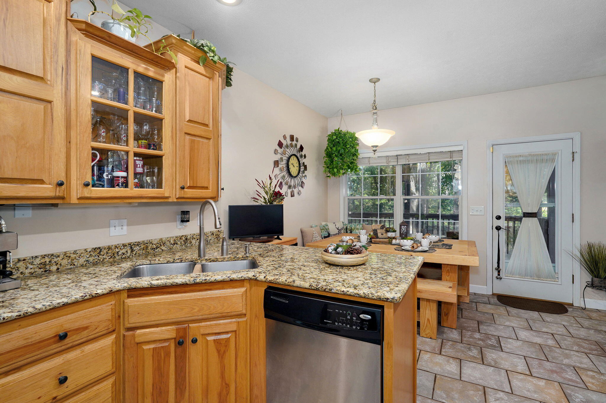 4801 South Gold Road Property Photo 13