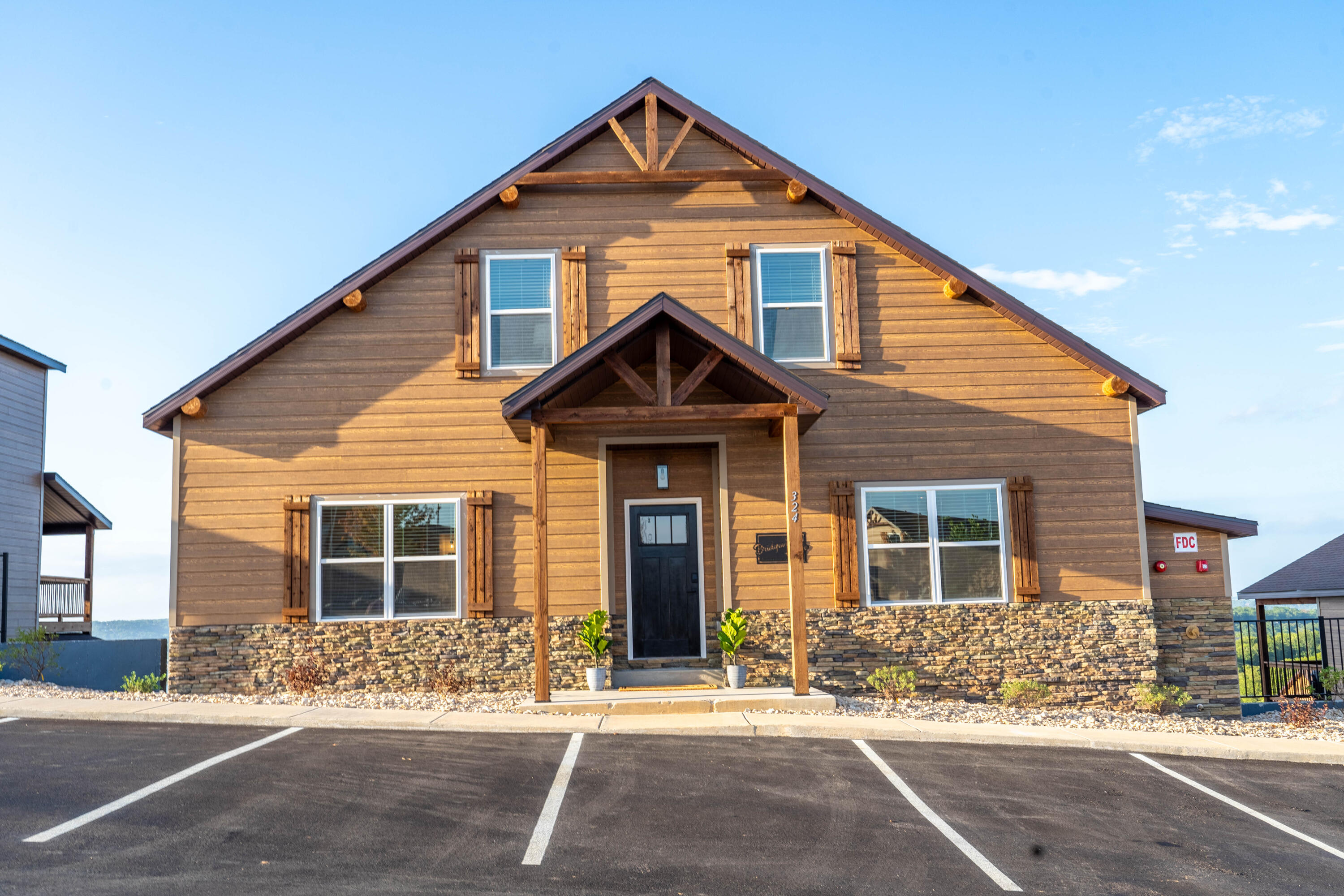 324 Settlers Cove Property Photo 2