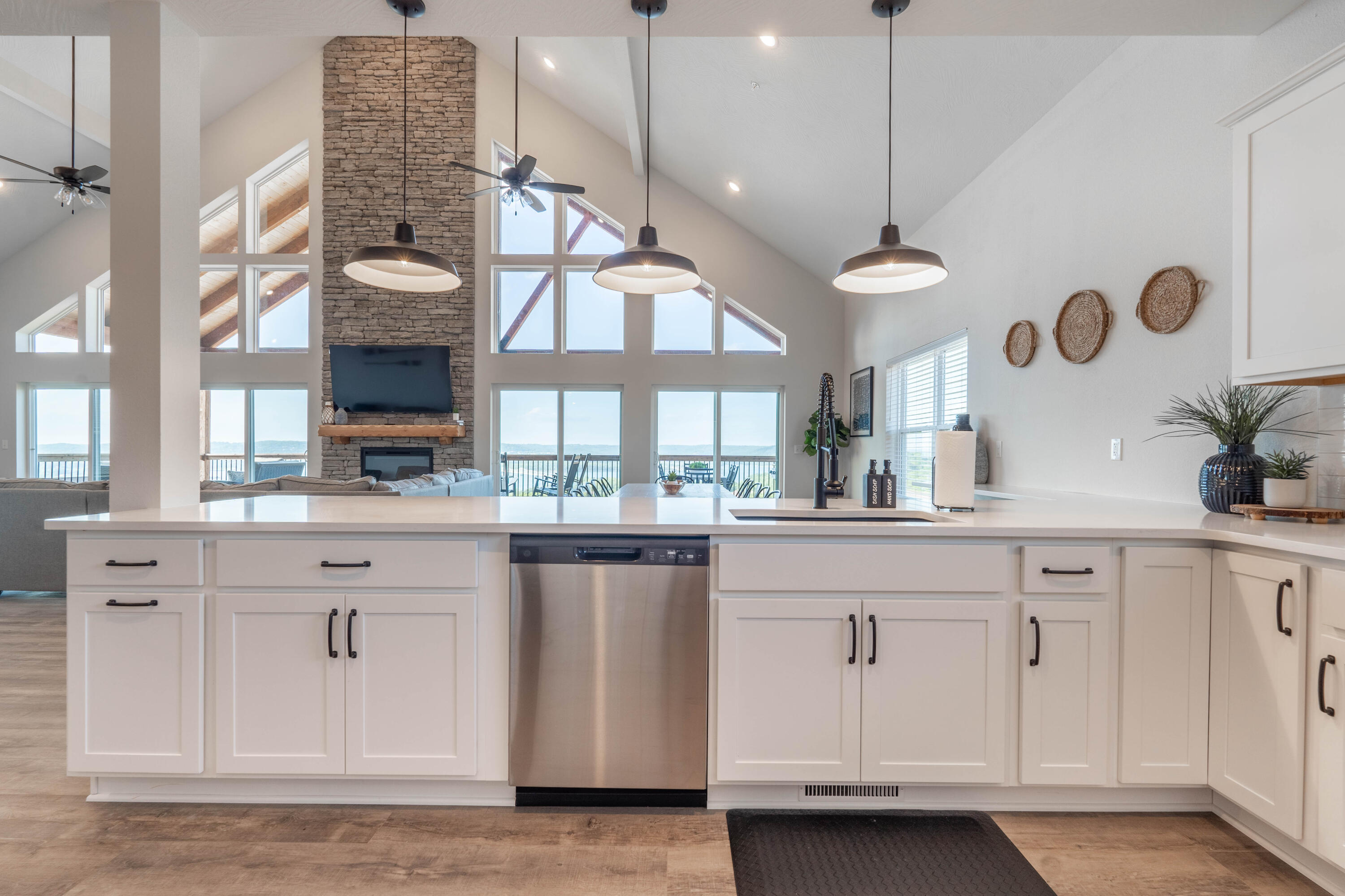 324 Settlers Cove Property Photo 12