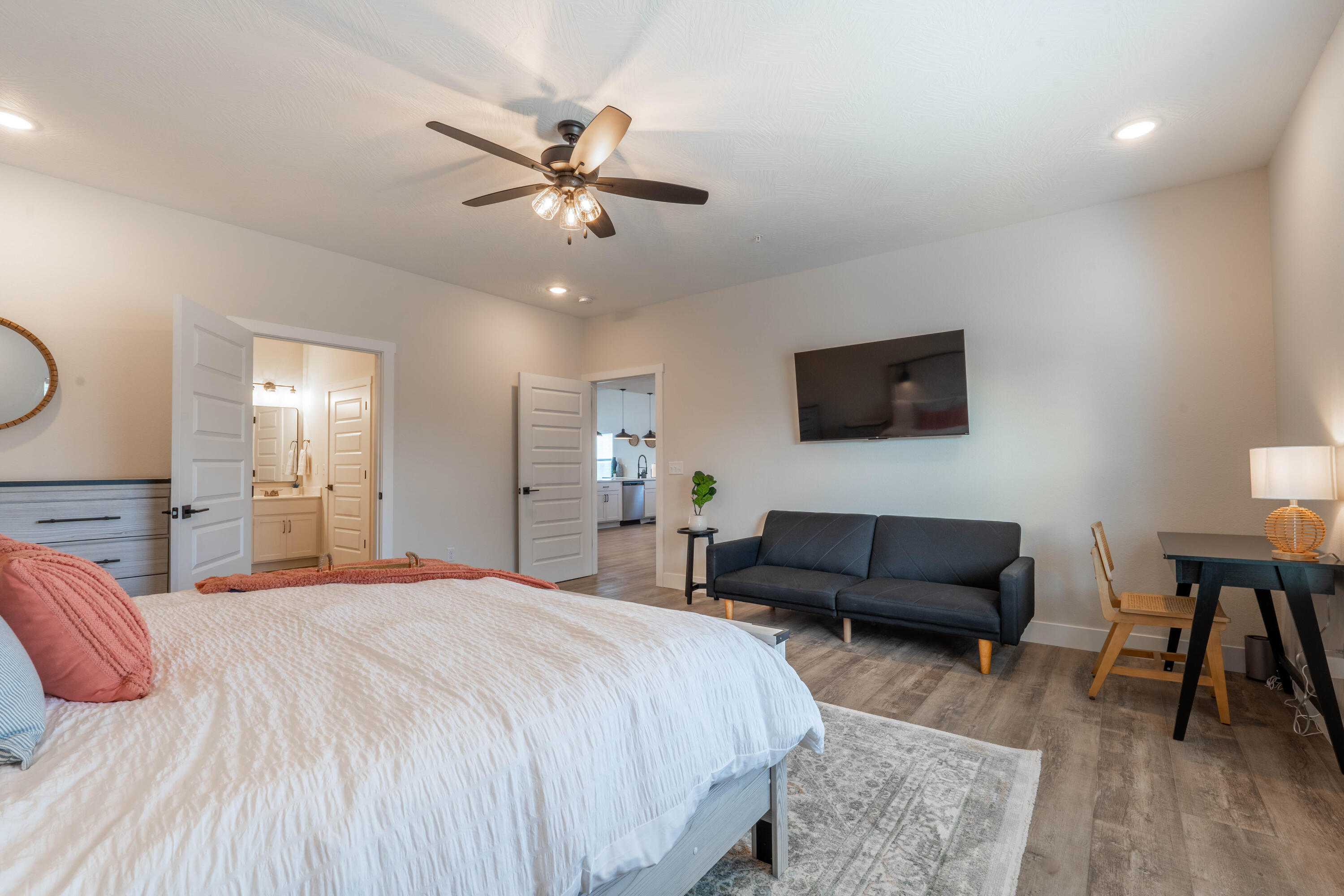 324 Settlers Cove Property Photo 38