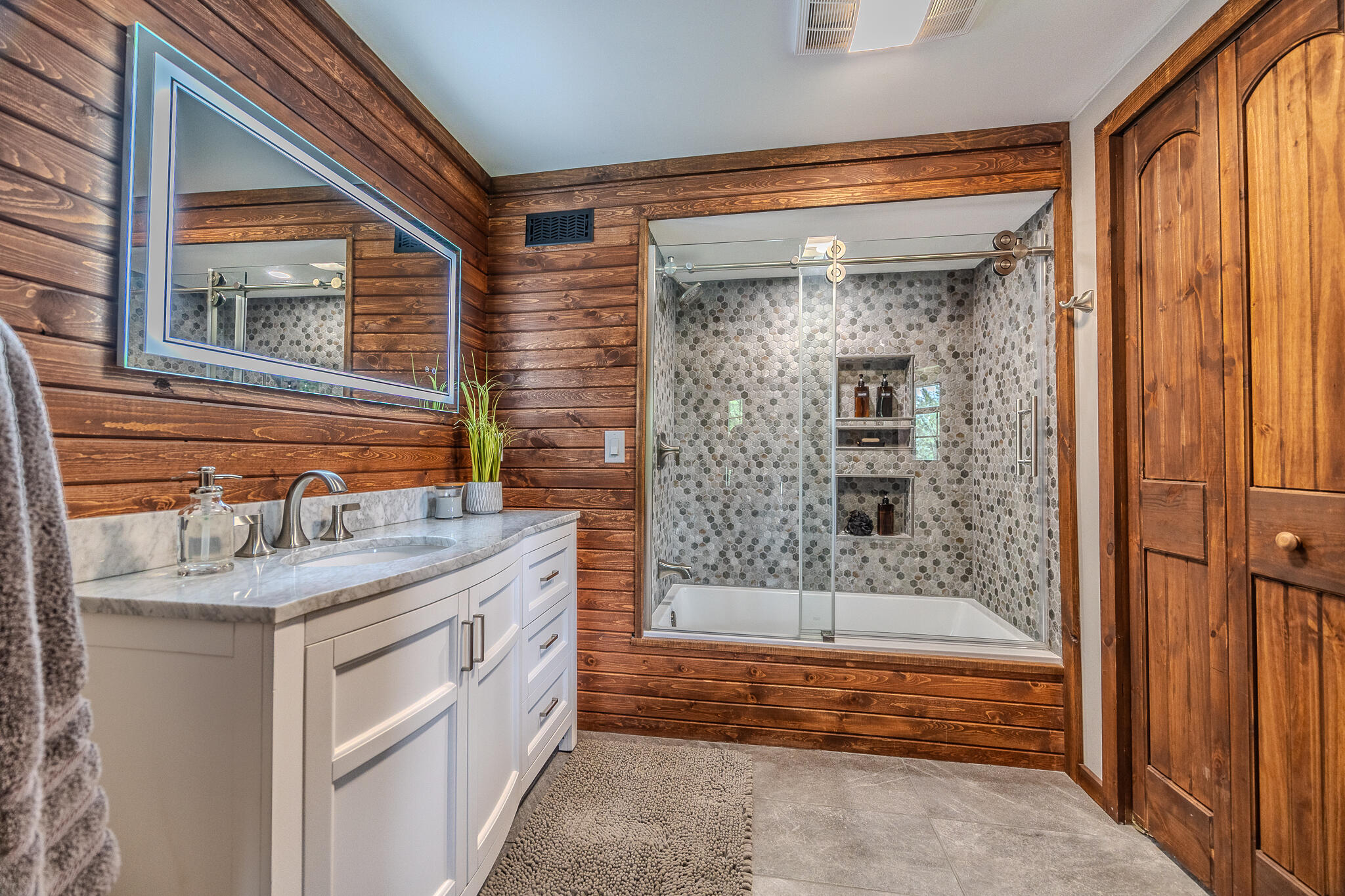 11145 State Hwy W Property Photo 62