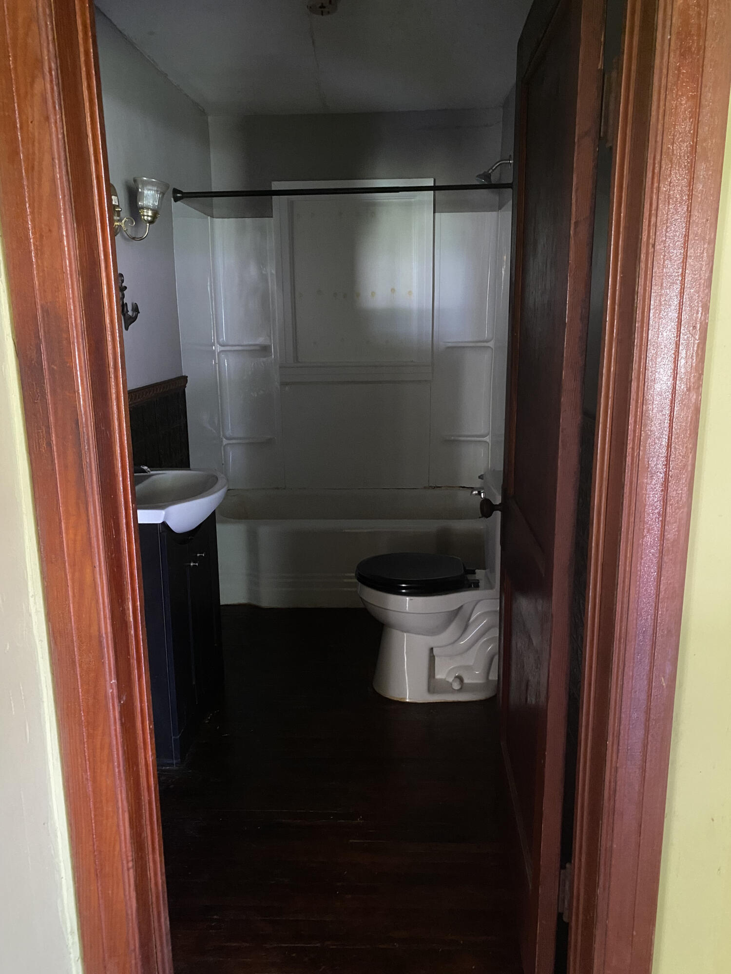 904 East Locust Street Property Photo 9