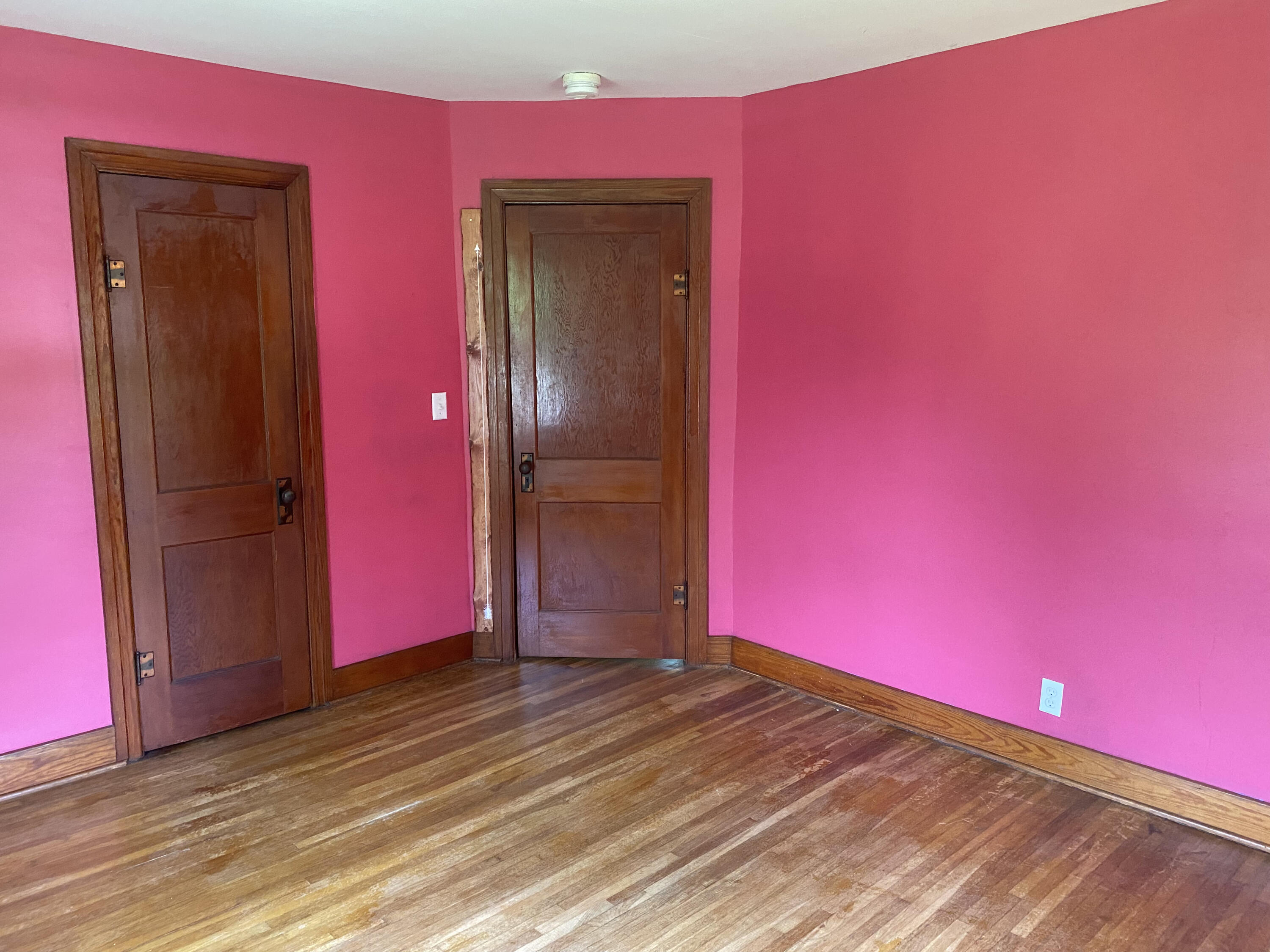 904 East Locust Street Property Photo 12
