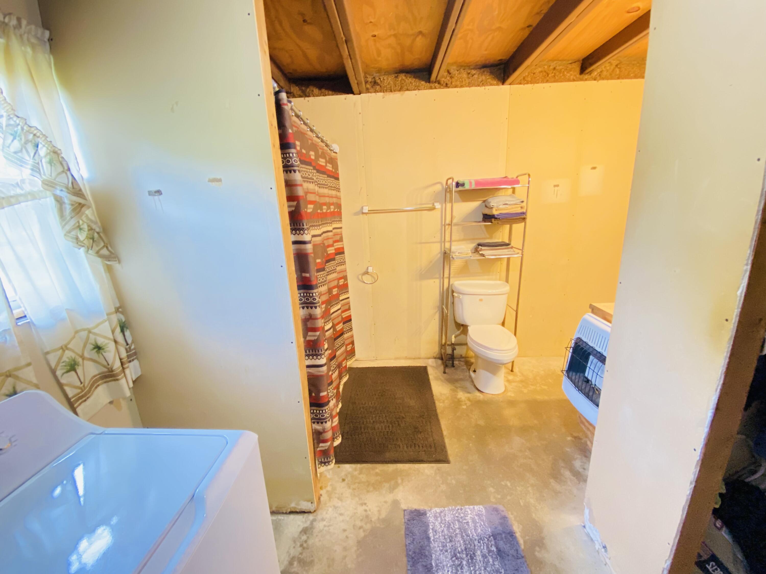 3706 Private Road 2217 Property Photo 24