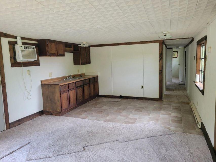 465 12th Street Property Photo 1