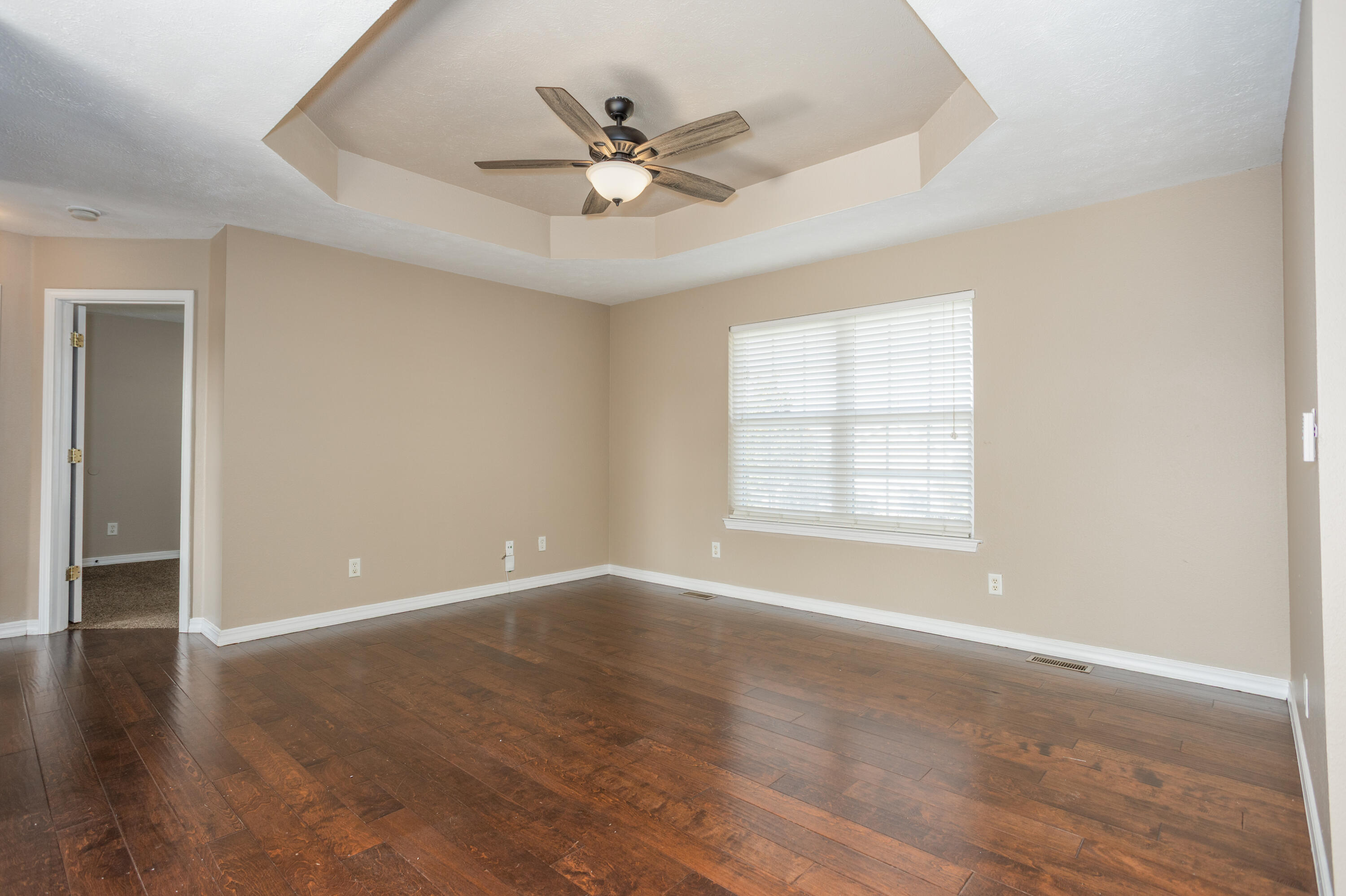 574 South Kings Gate Court Property Photo 5
