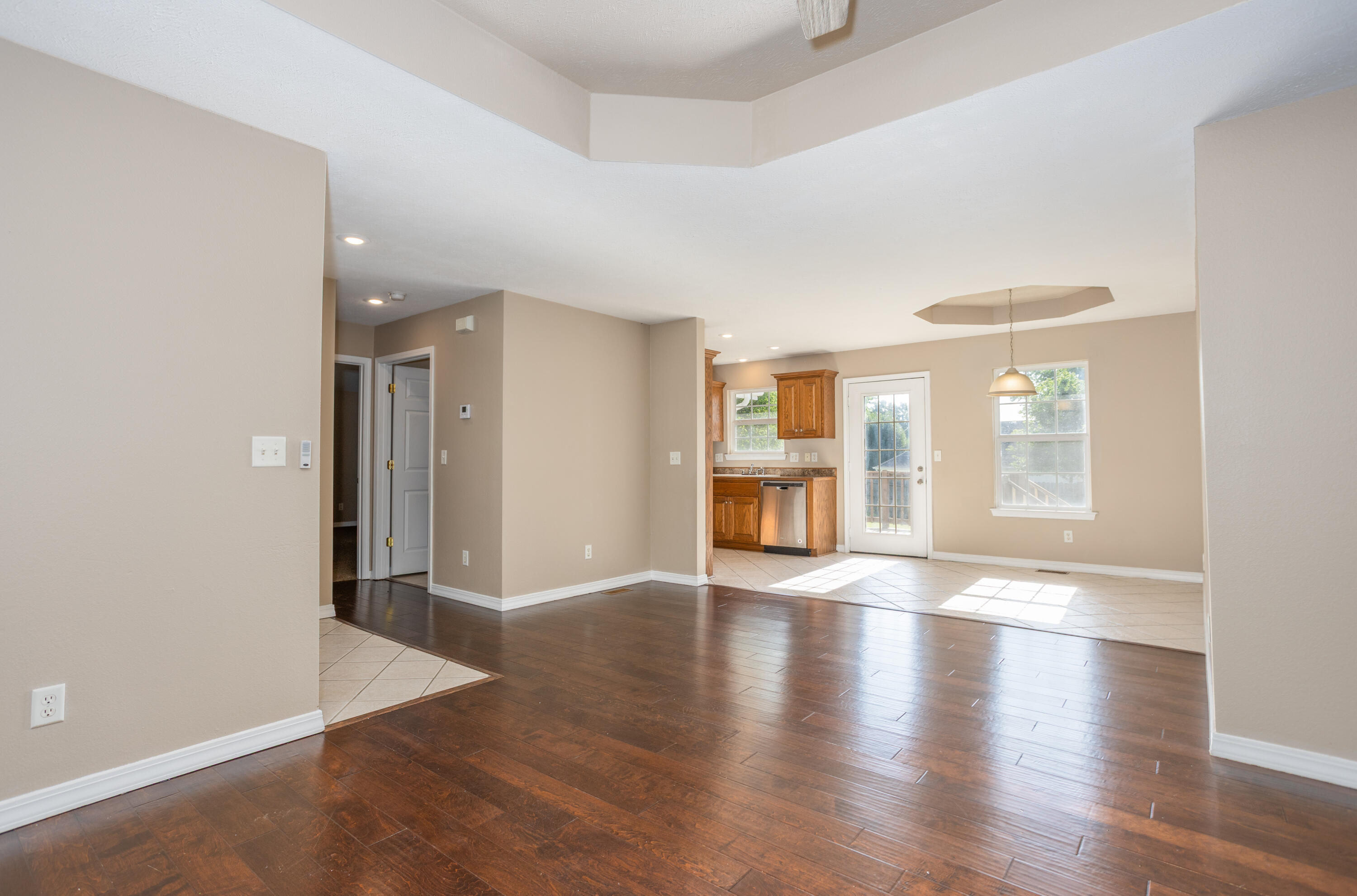574 South Kings Gate Court Property Photo 6