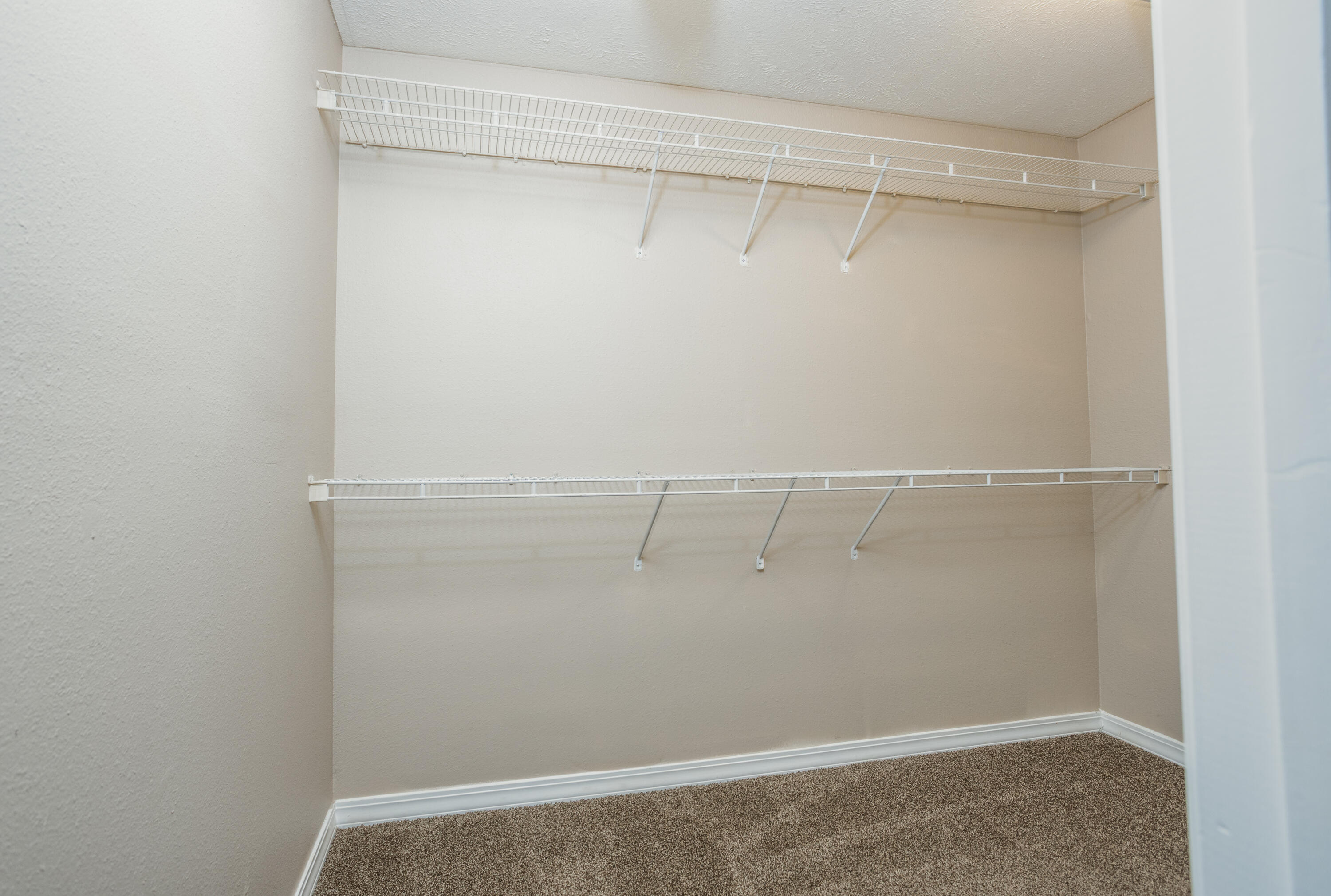 574 South Kings Gate Court Property Photo 15