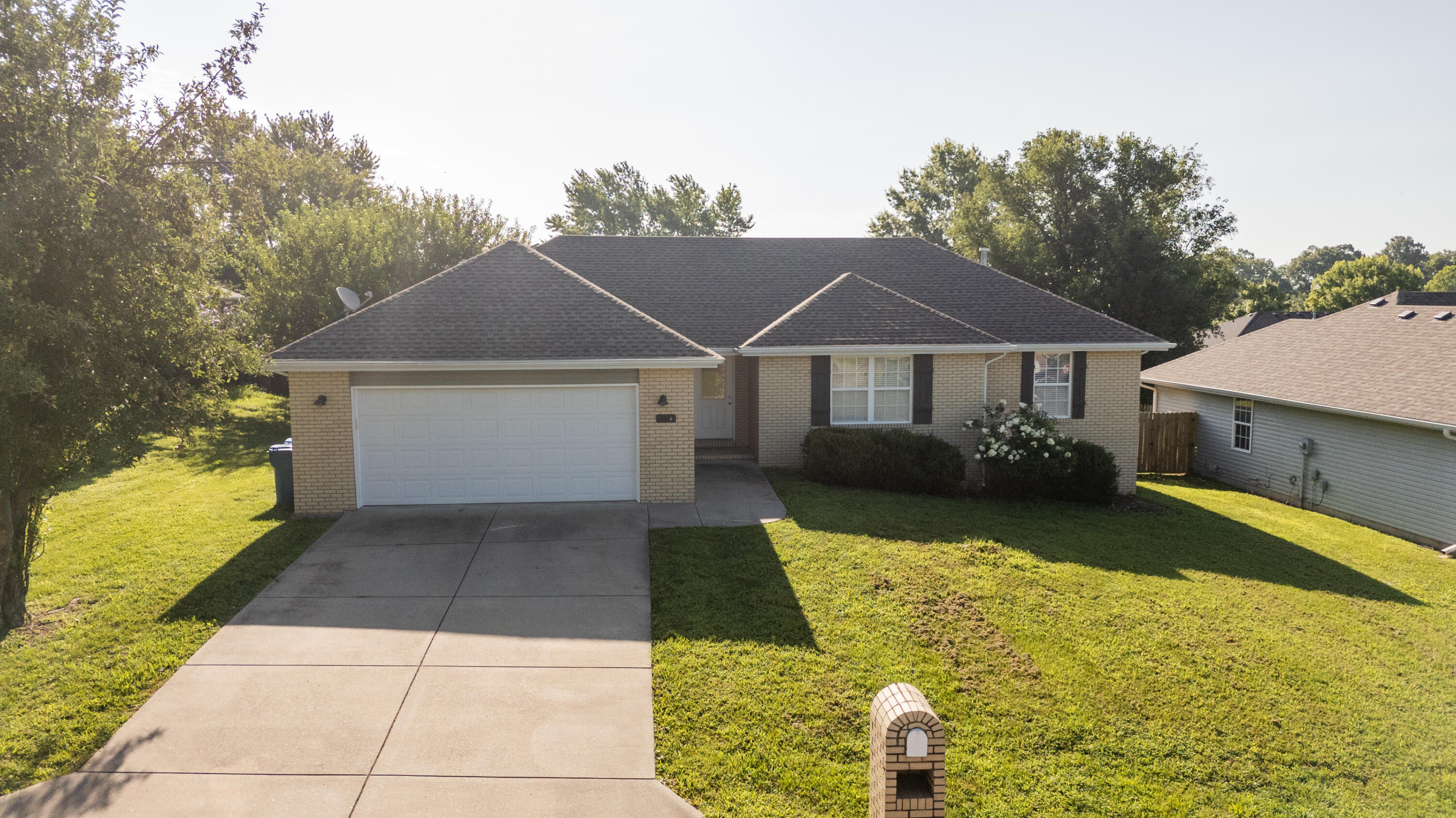 574 South Kings Gate Court Property Photo 25