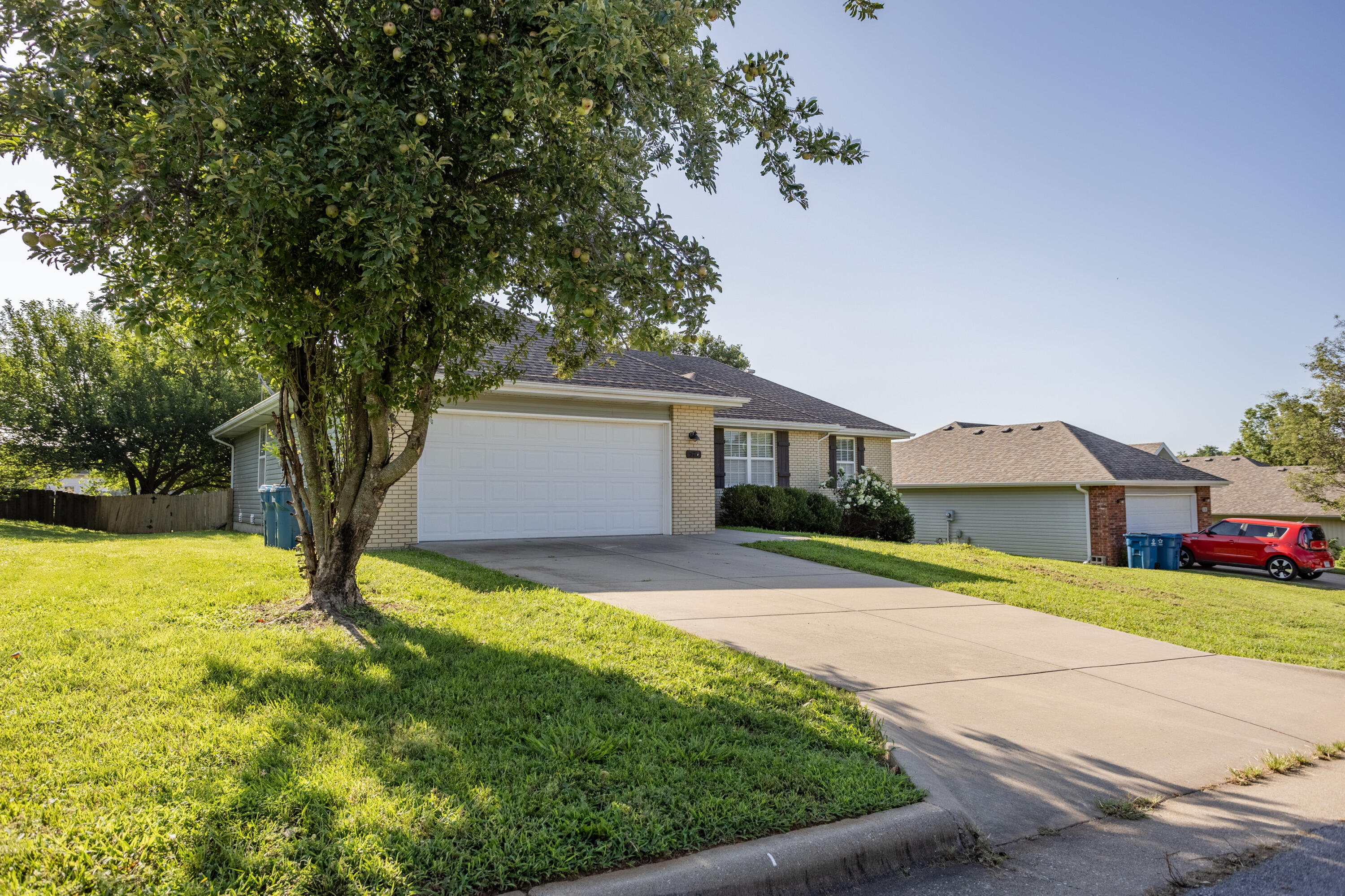 574 South Kings Gate Court Property Photo 36