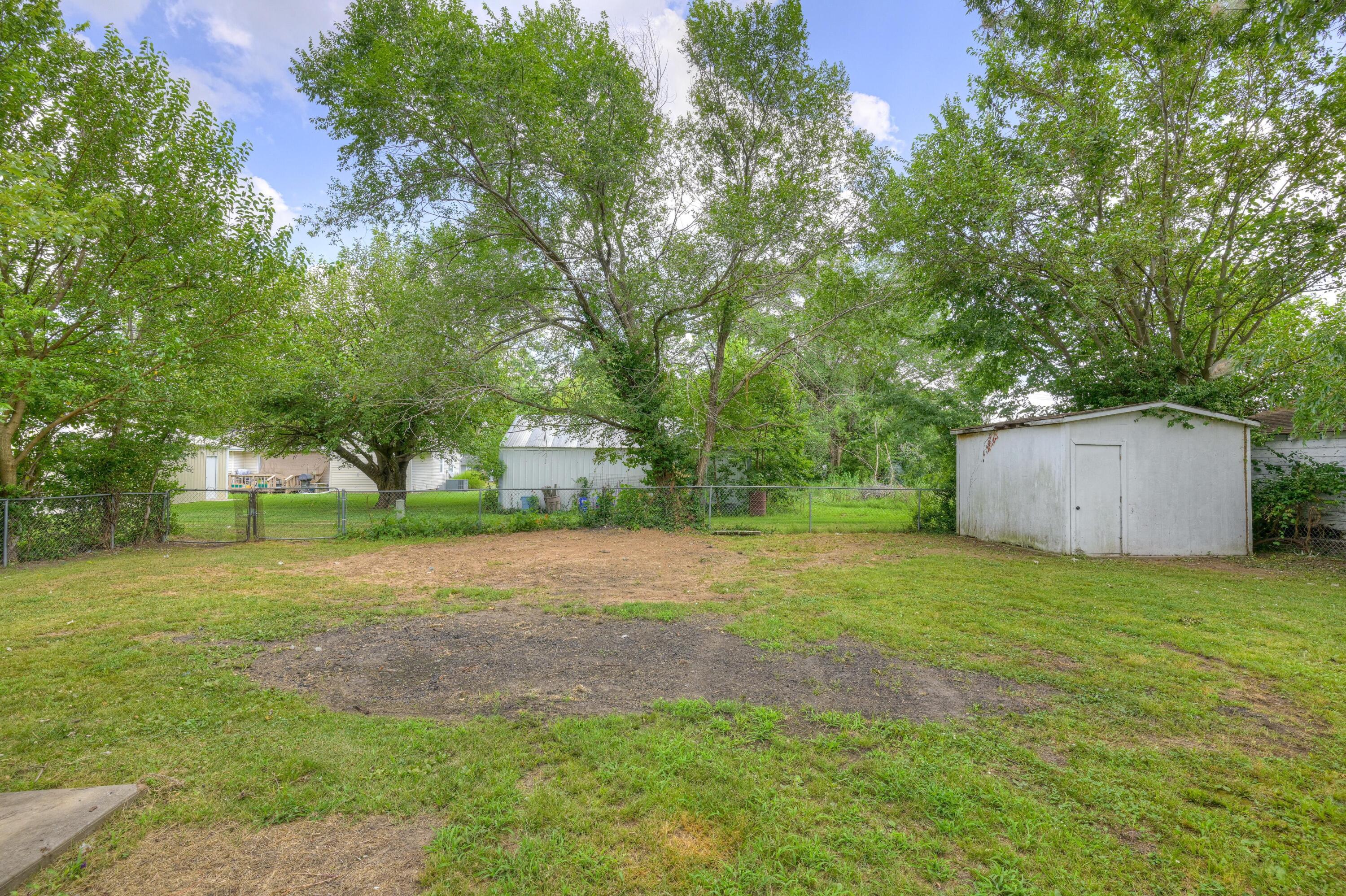 305 Verbryck Street Property Photo 30