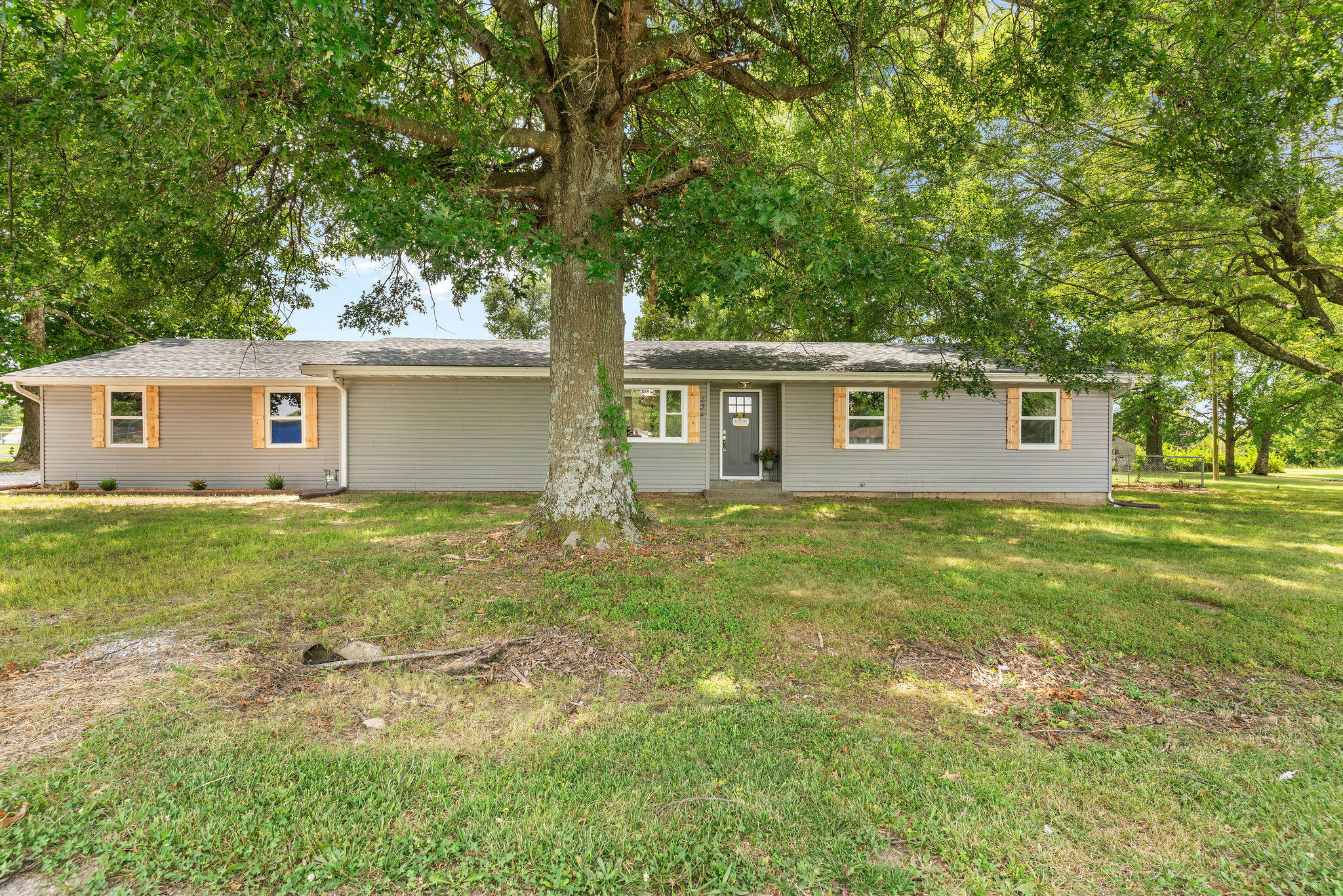 234 West Howard Avenue Property Photo 1