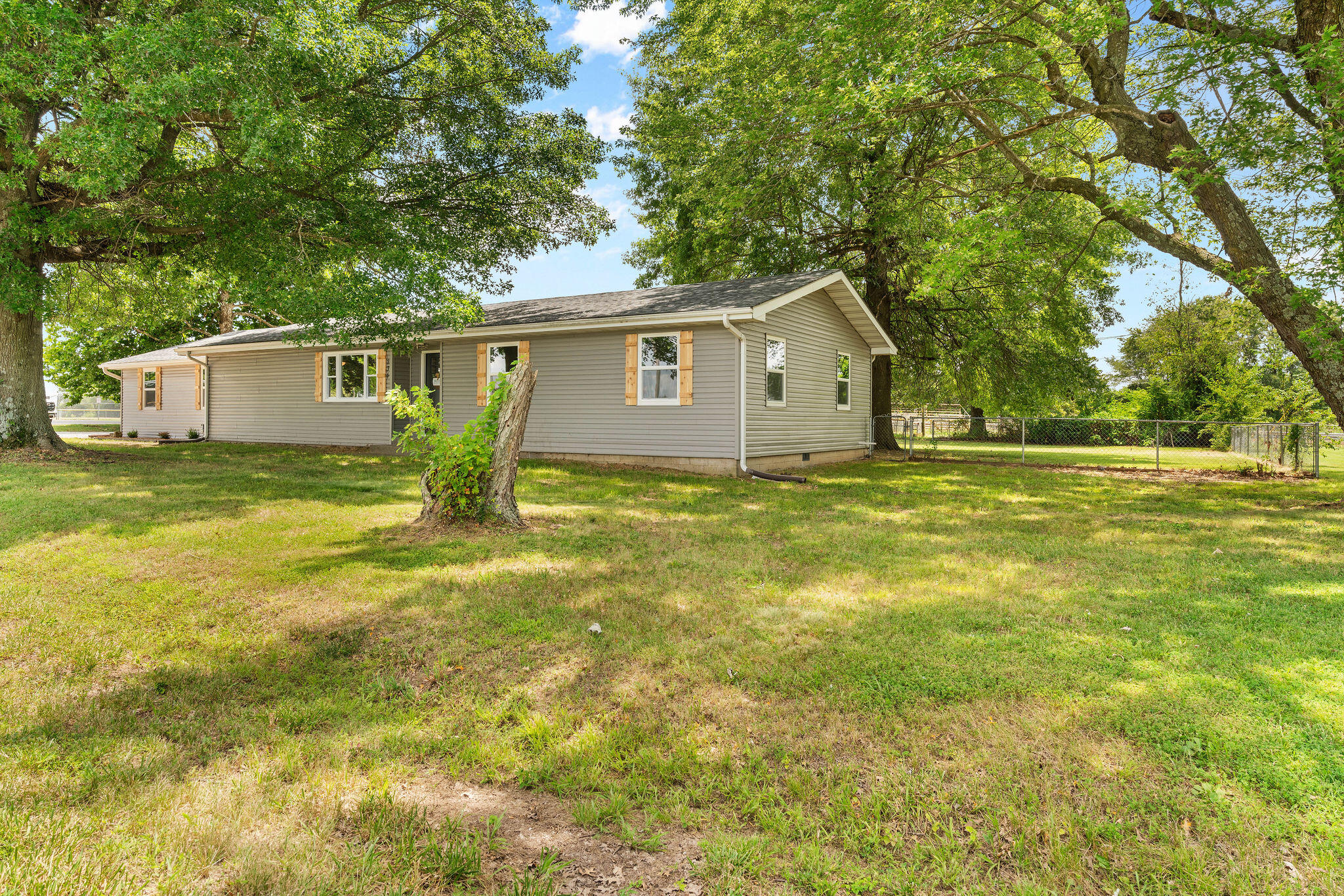234 West Howard Avenue Property Photo 3