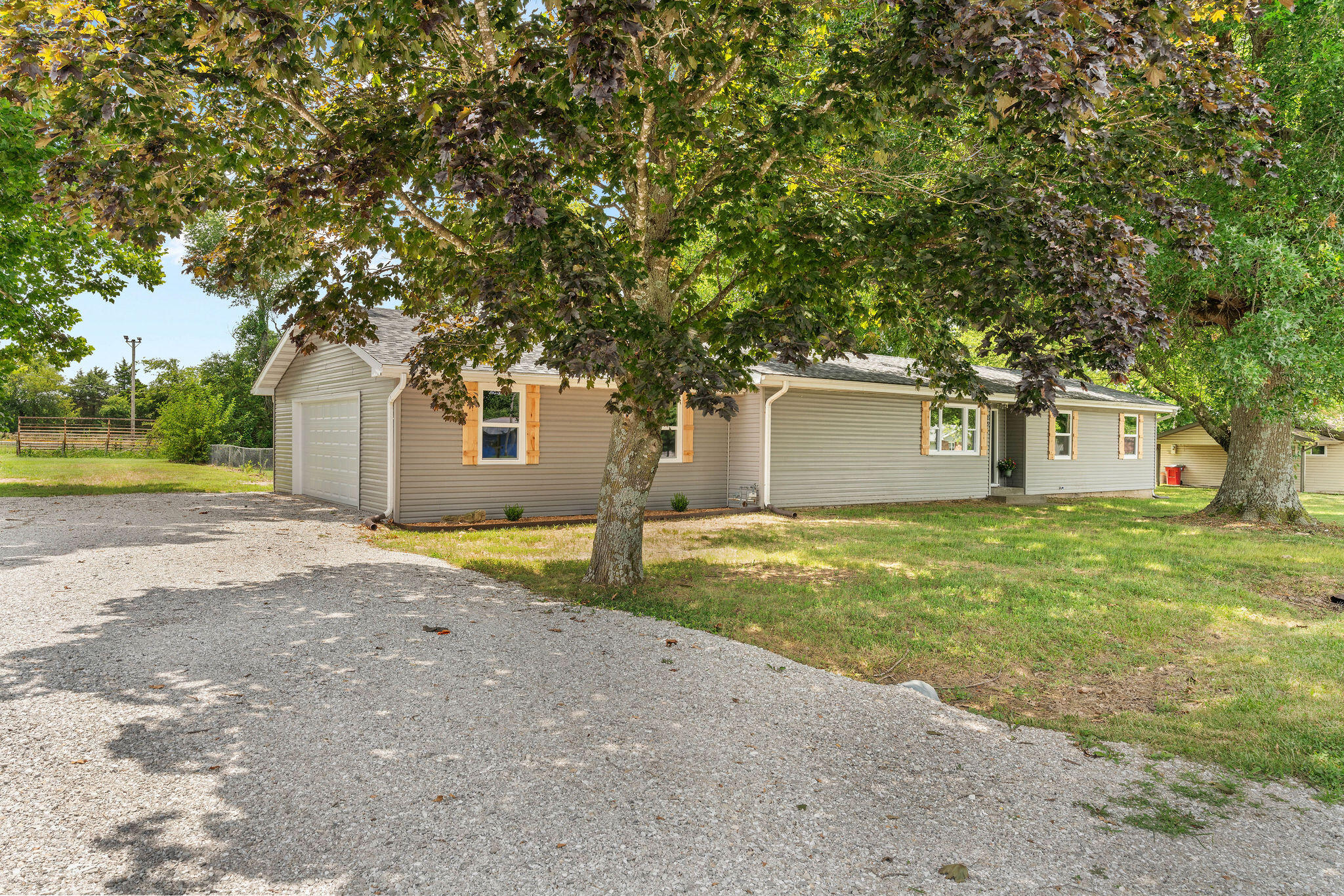 234 West Howard Avenue Property Photo 4