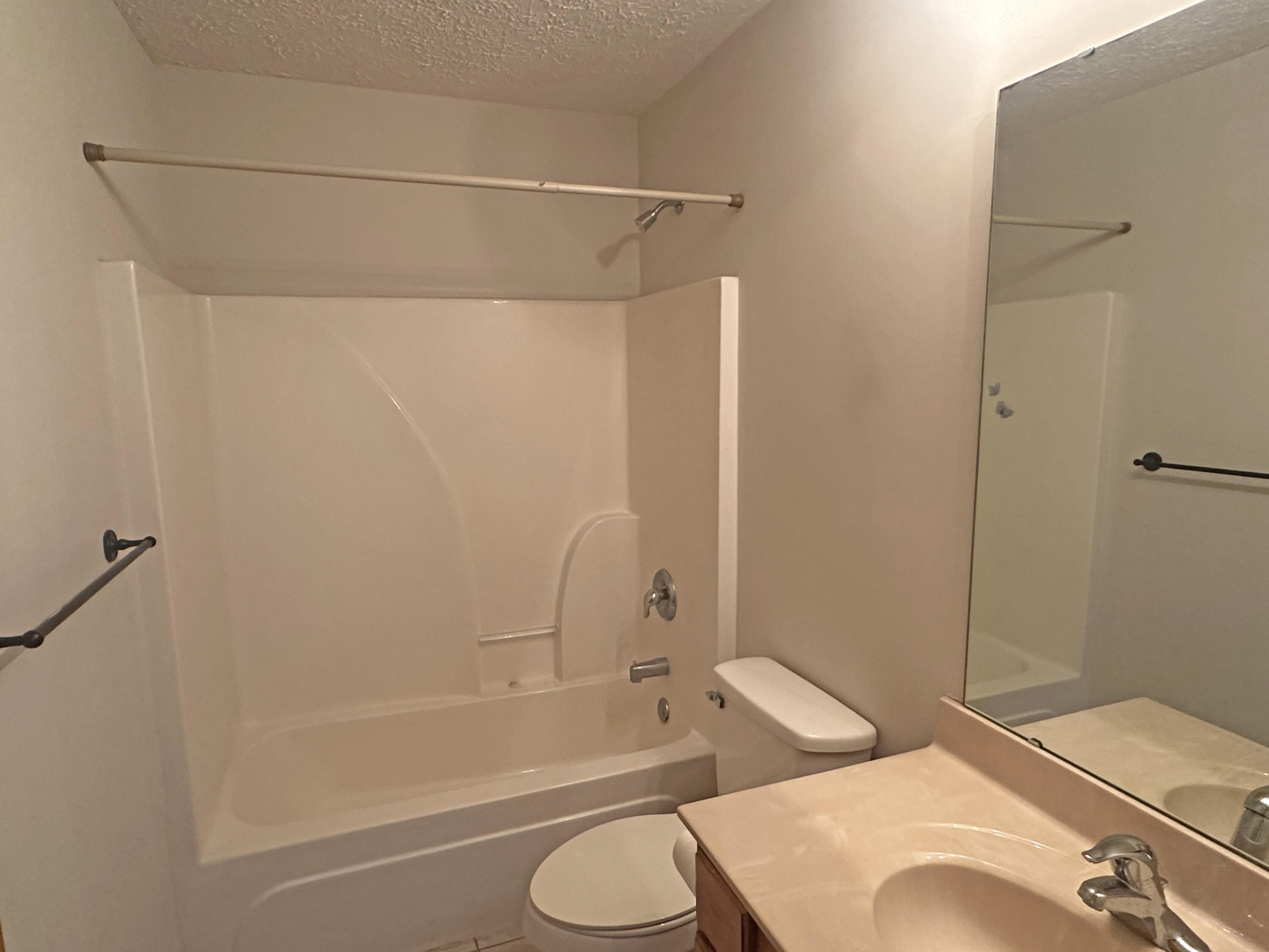 1105 East Eagle Rock Drive Property Photo 17
