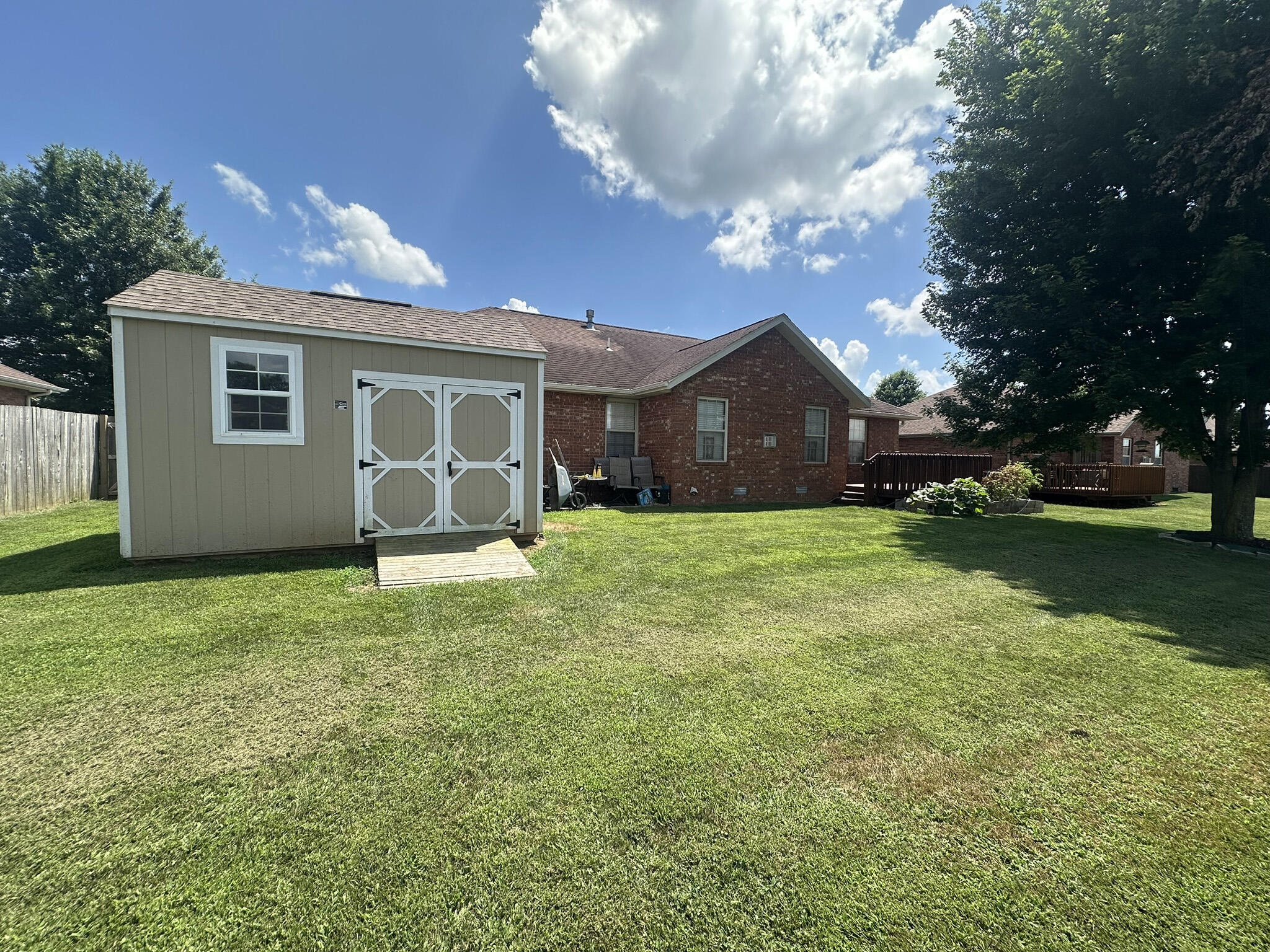 1105 East Eagle Rock Drive Property Photo 23