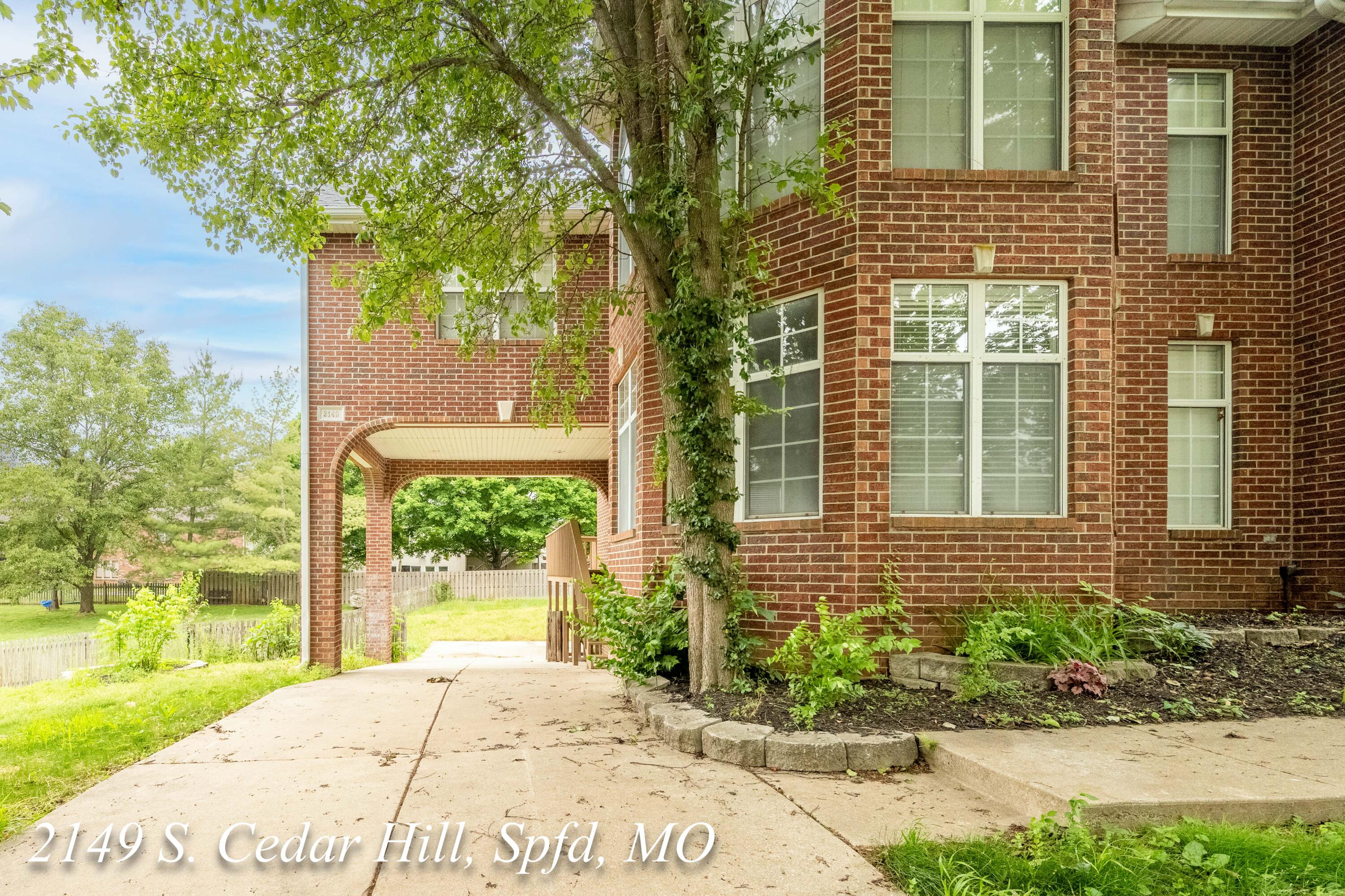 2149 South Cedar Hill Avenue Property Photo 8