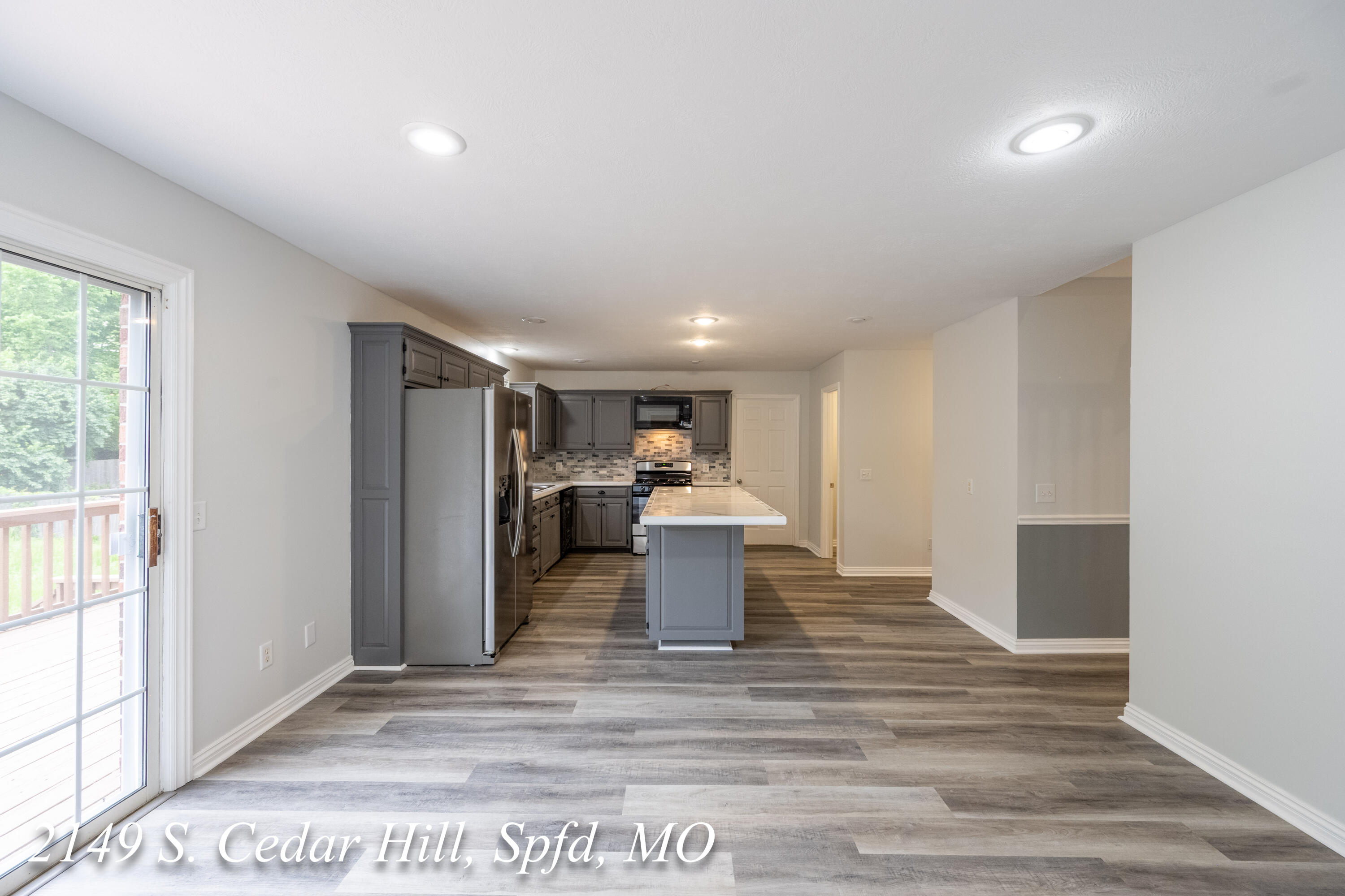 2149 South Cedar Hill Avenue Property Photo 18