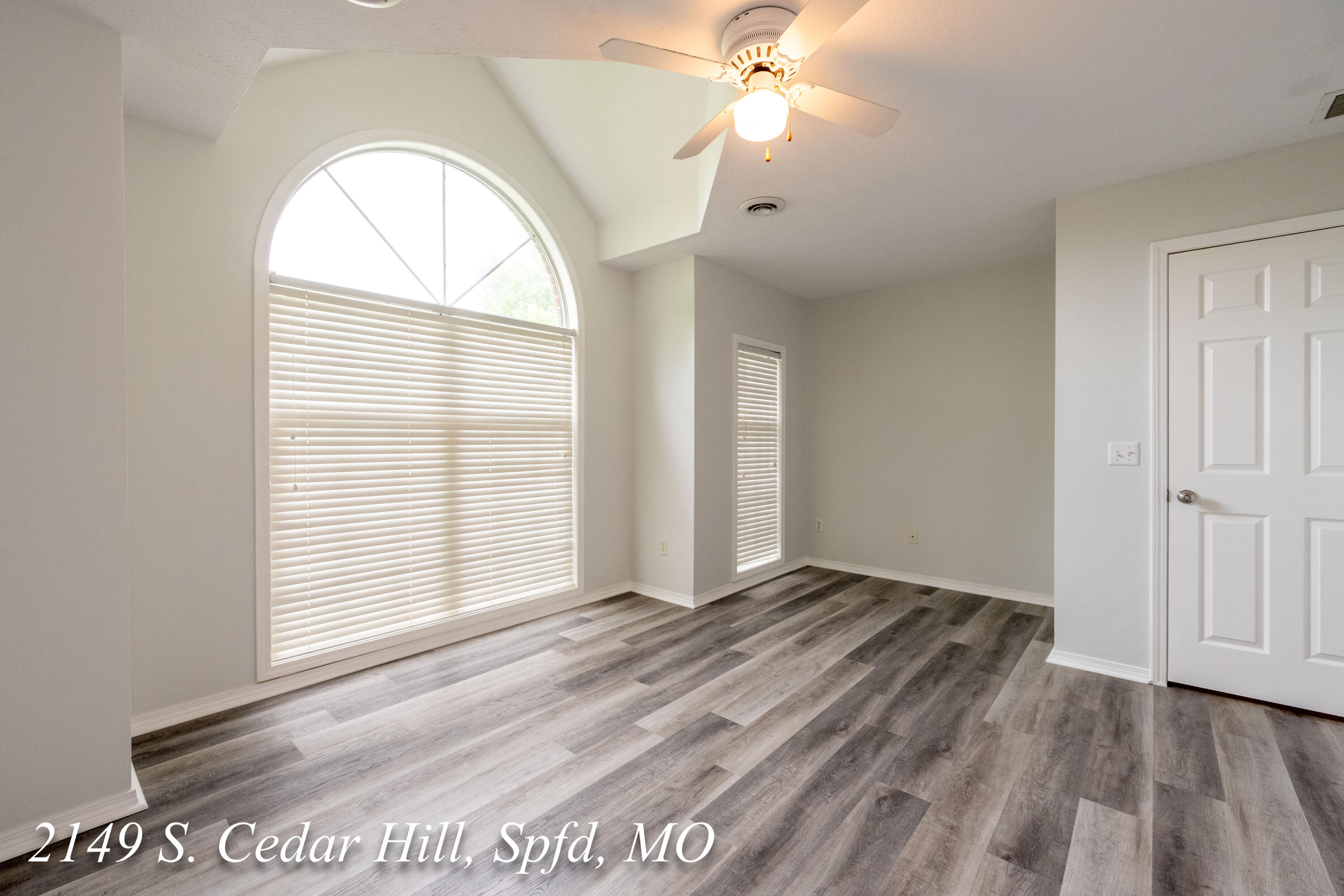 2149 South Cedar Hill Avenue Property Photo 25