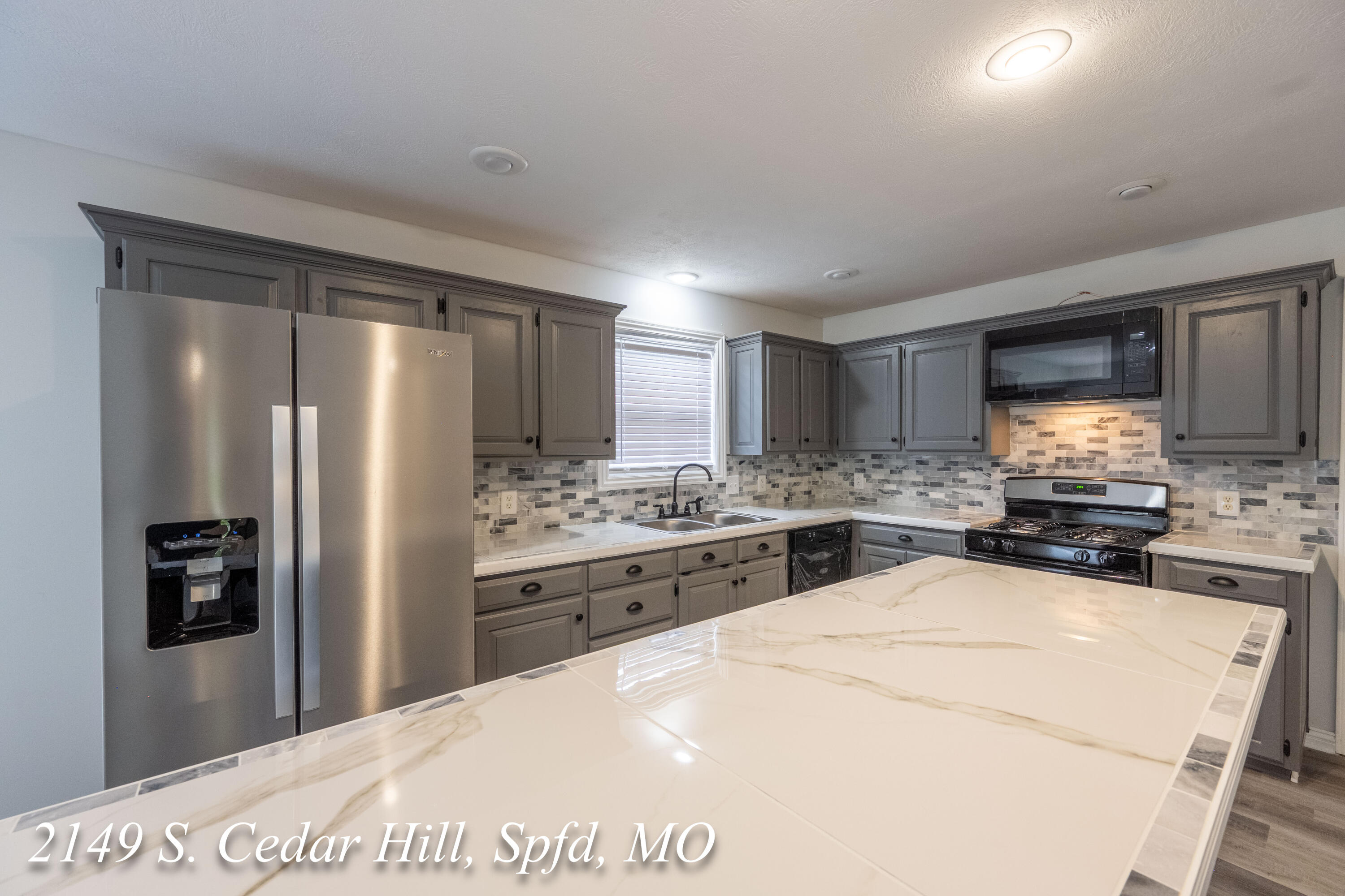 2149 South Cedar Hill Avenue Property Photo 33
