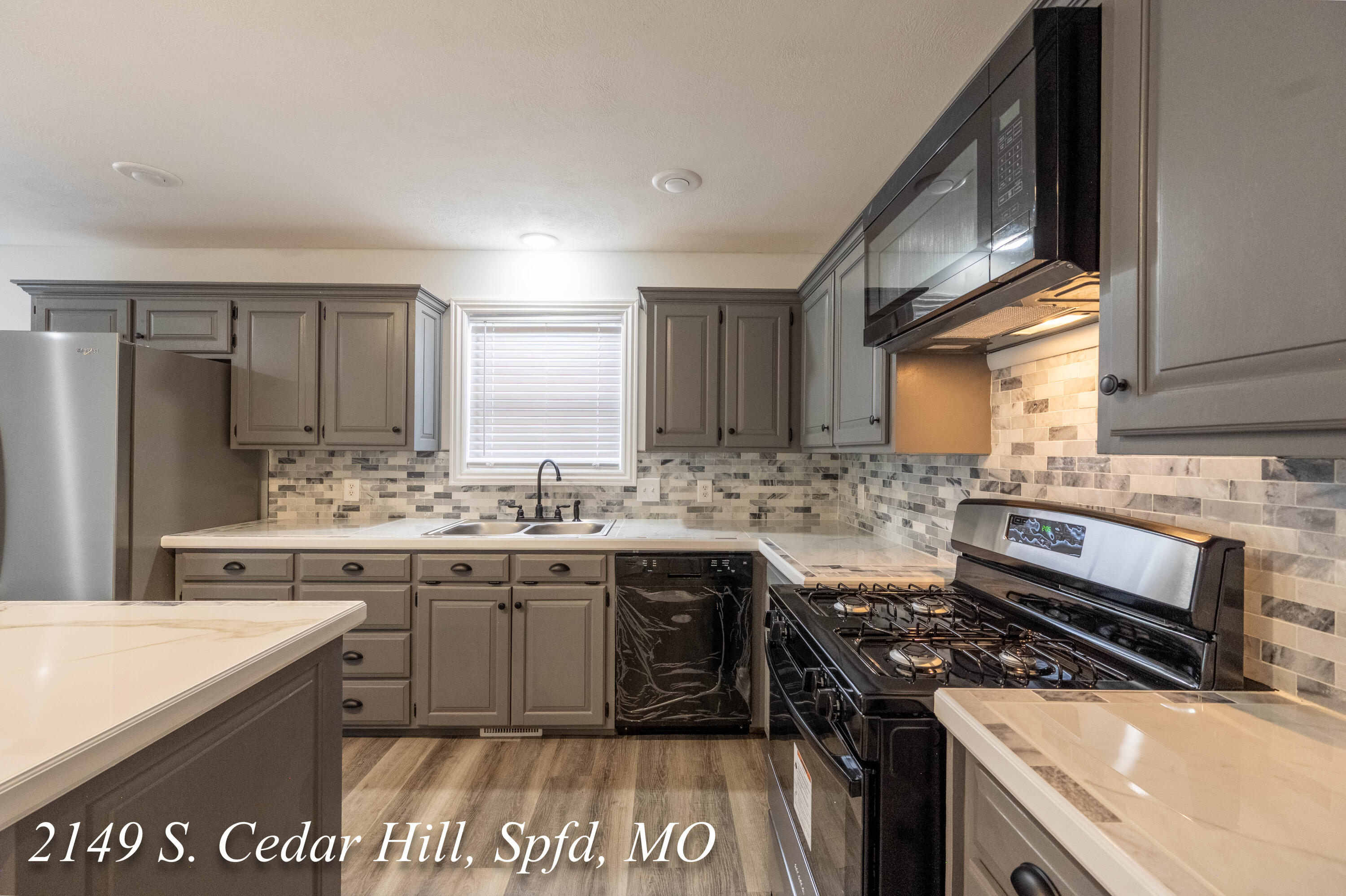 2149 South Cedar Hill Avenue Property Photo 36