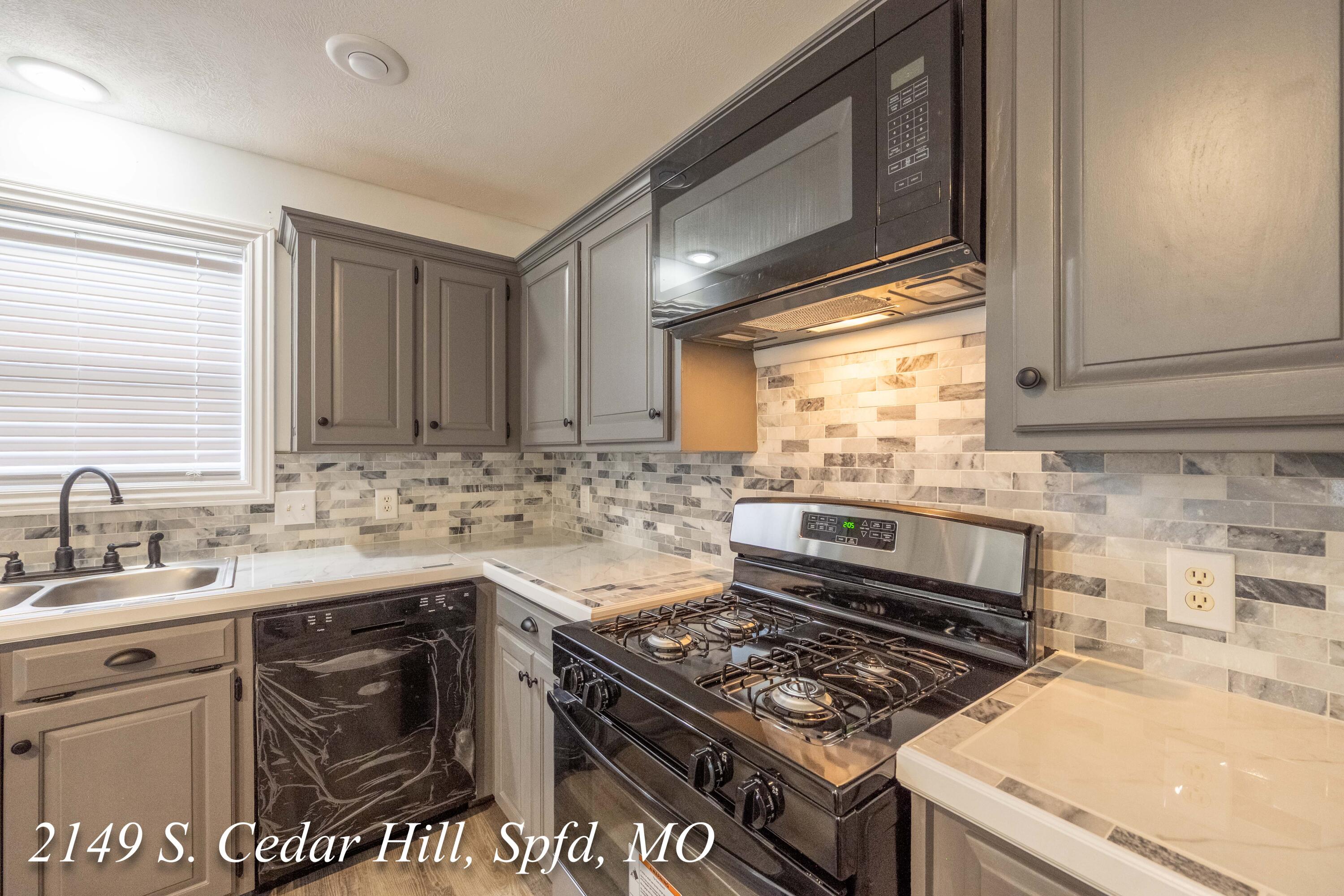 2149 South Cedar Hill Avenue Property Photo 37