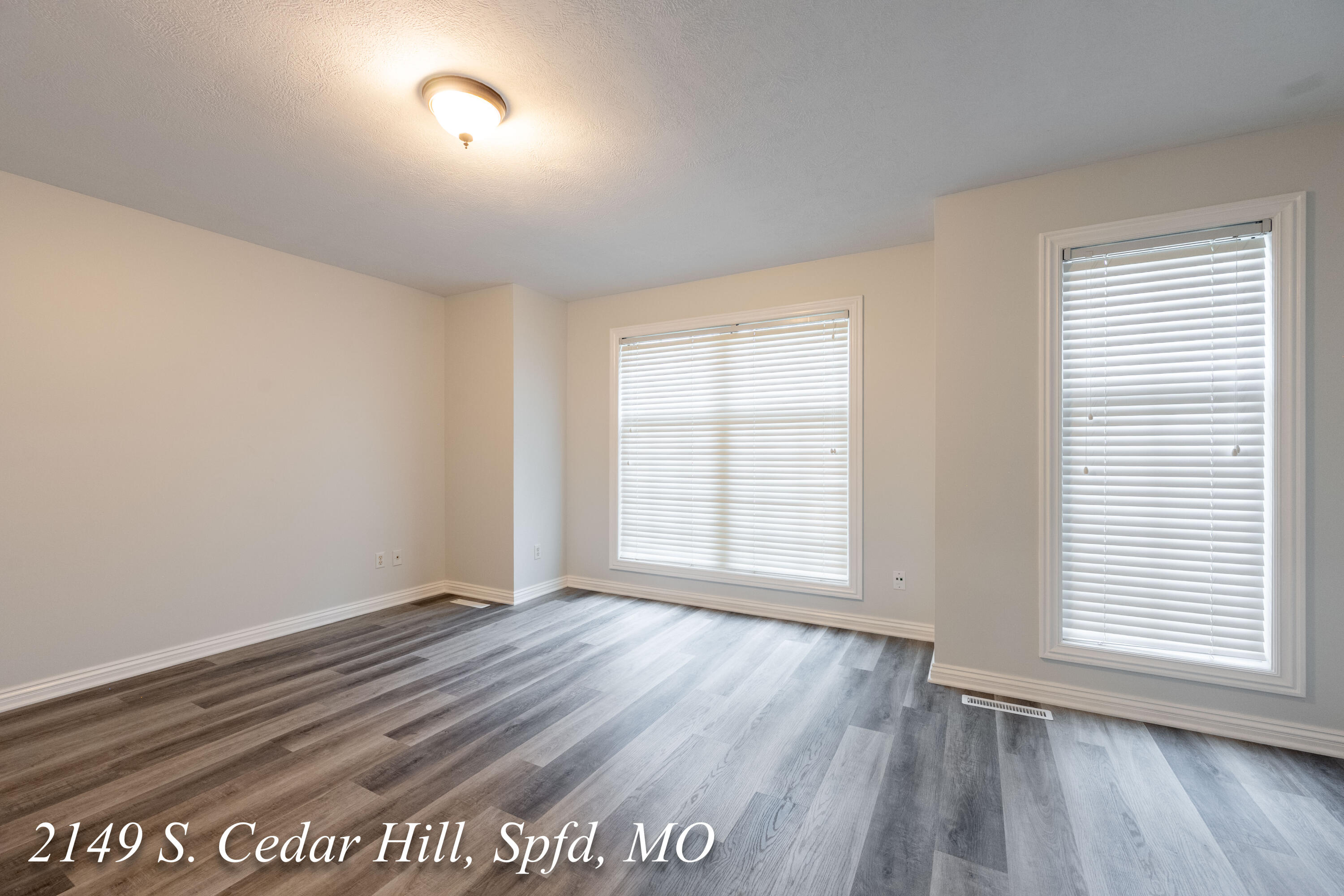 2149 South Cedar Hill Avenue Property Photo 40