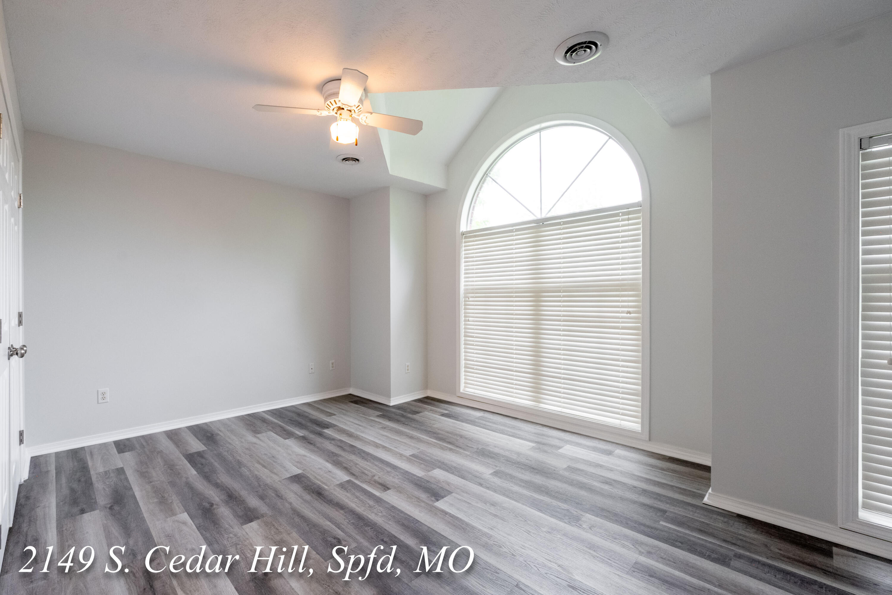 2149 South Cedar Hill Avenue Property Photo 80